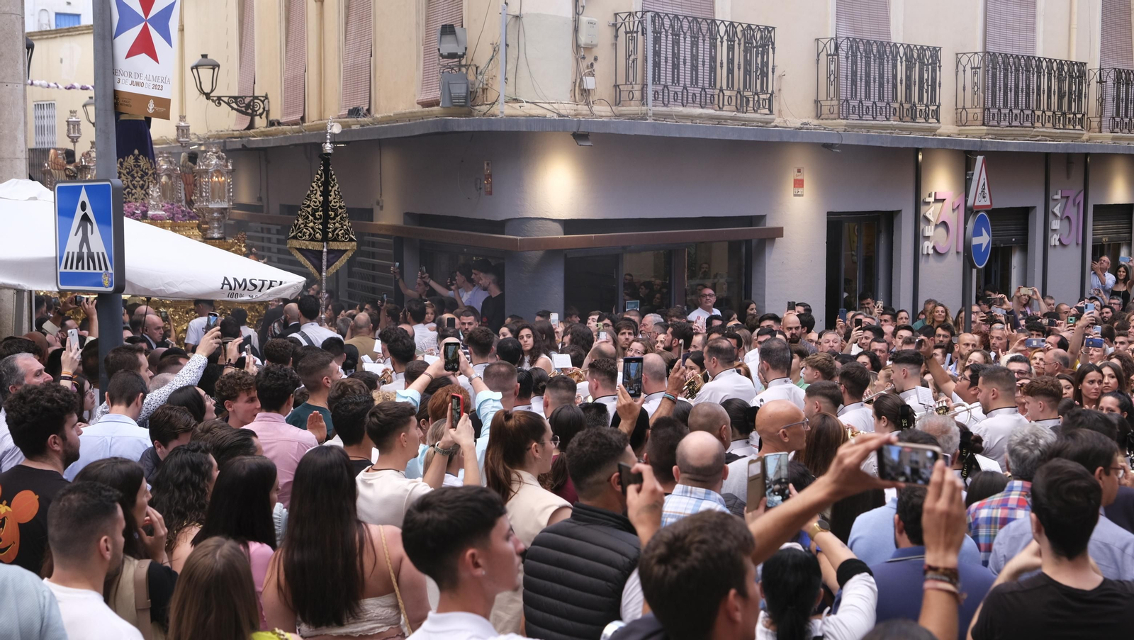 Imágenes de la salida extraordinaria de Jesús Cautivo de Medinaceli, por su 75 aniversario, Almería