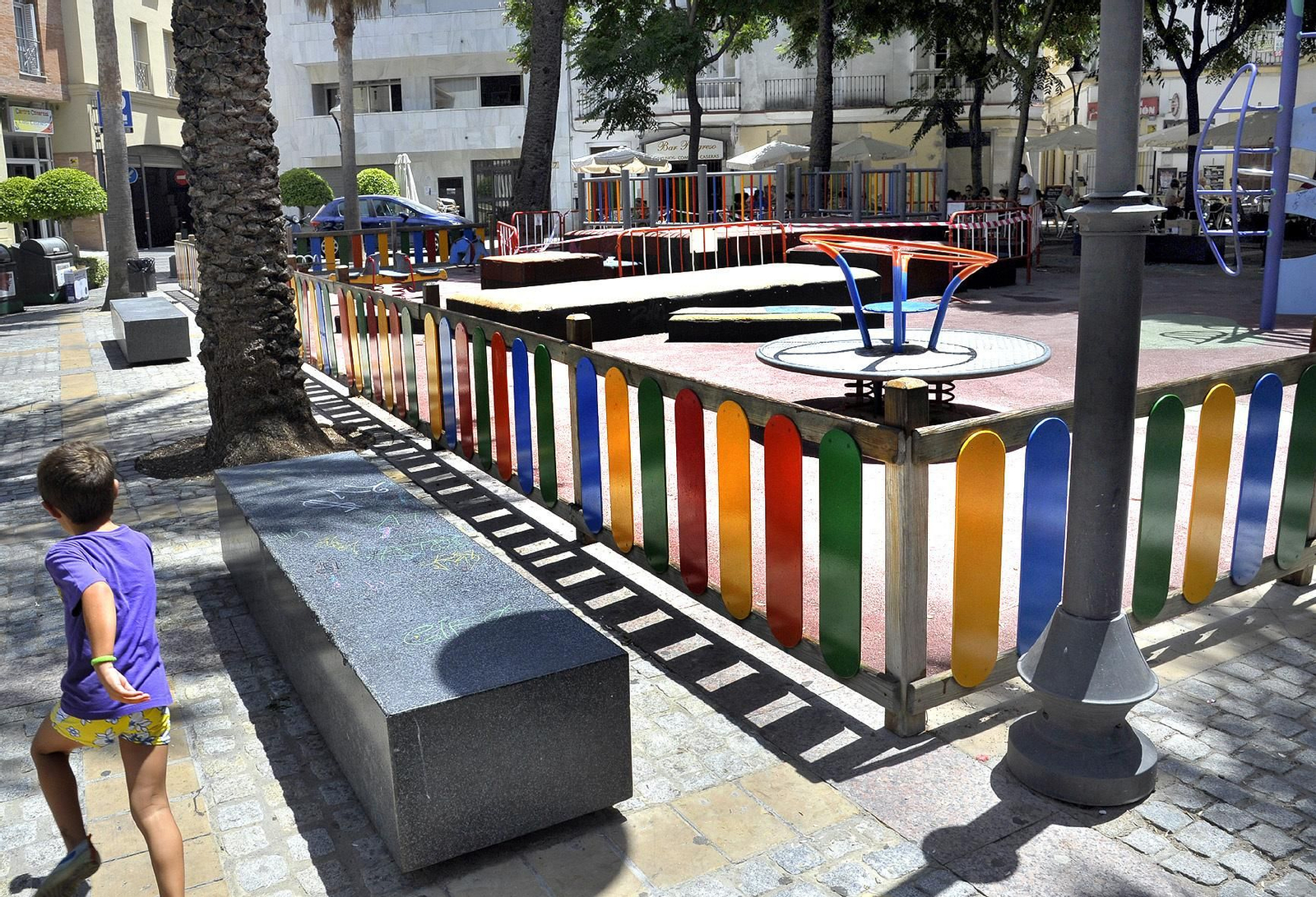 Imagen del parque infantil de la plaza del Progreso.