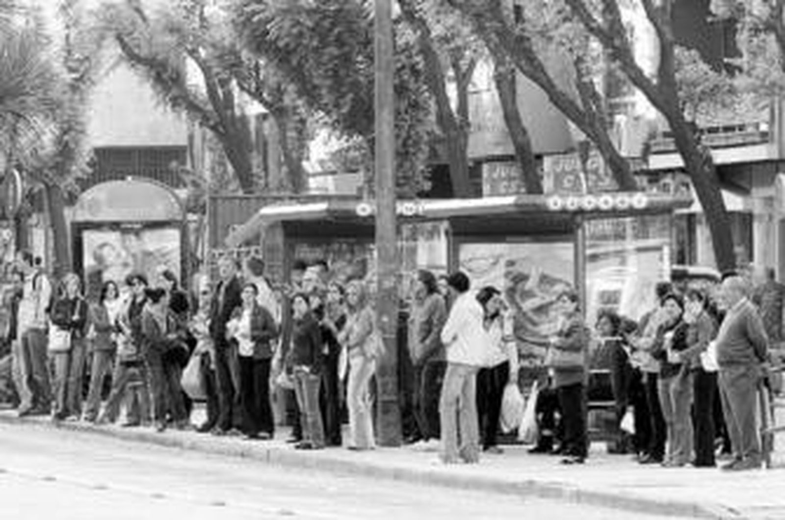 En las próximas tres semanas se han convocado seis días de huelga parcial y tres de paro completo.