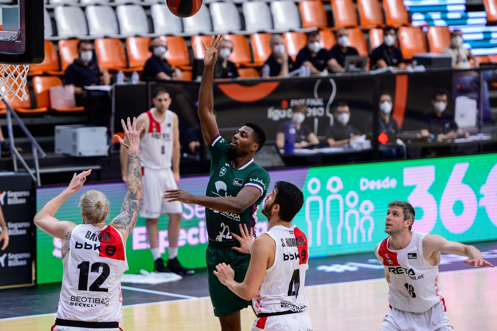 Melvin Ejim, sus cuatro años y seis títulos en Málaga