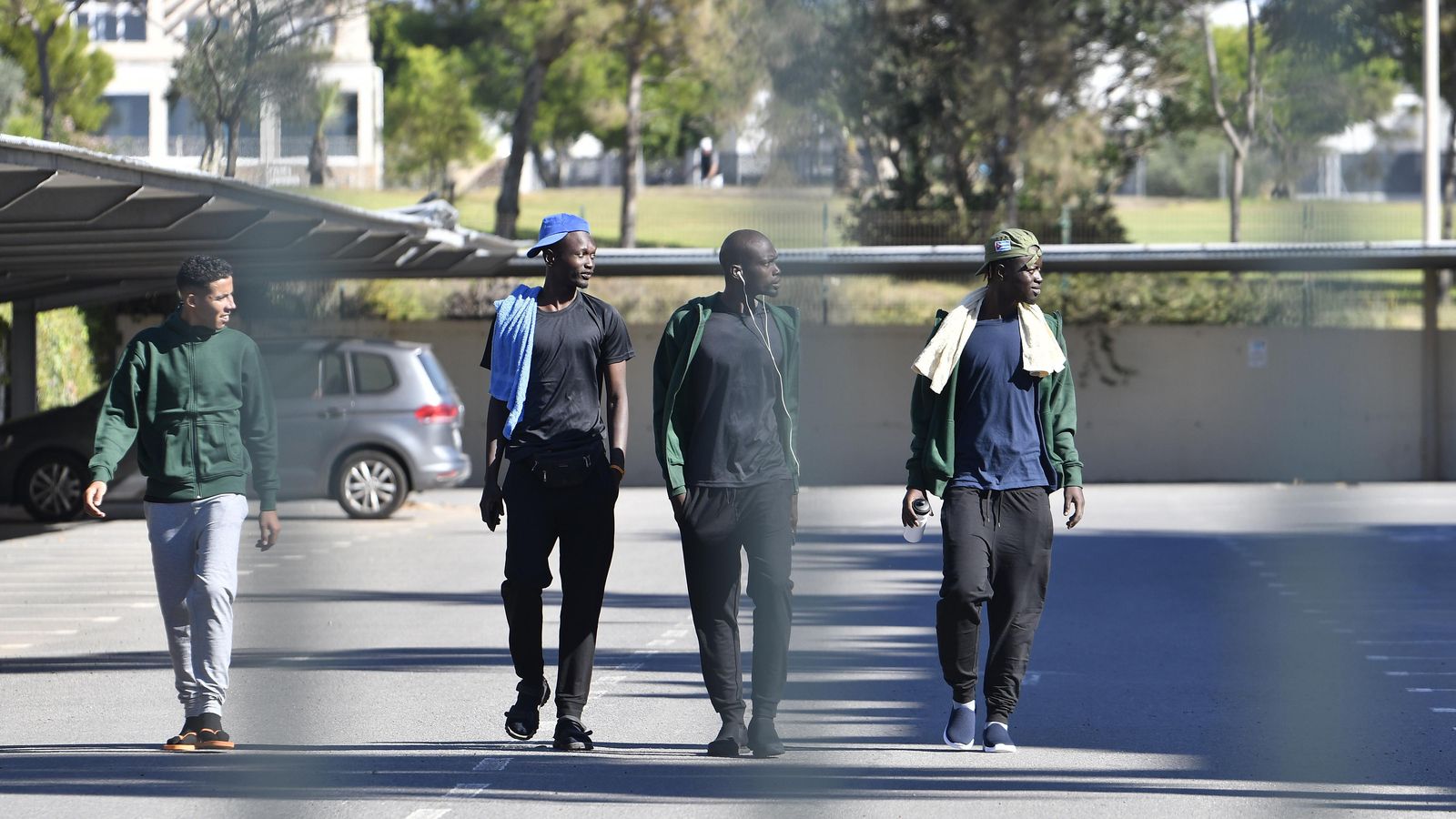 Inmigrantes alojados en un hotel de El Toyo tras su llegada a Canarias.