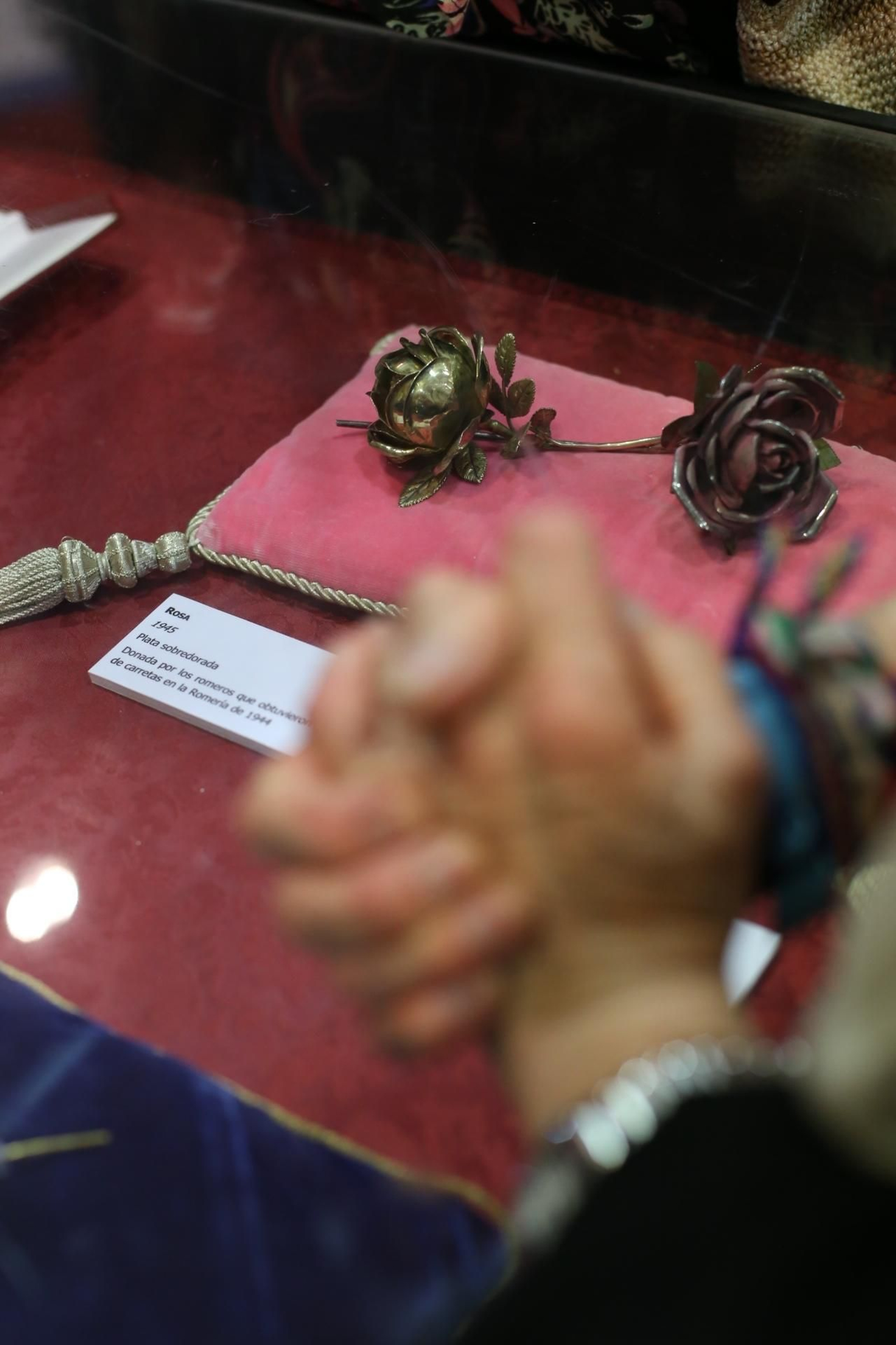 Las imágenes de la exposición de la Hermandad de Valme