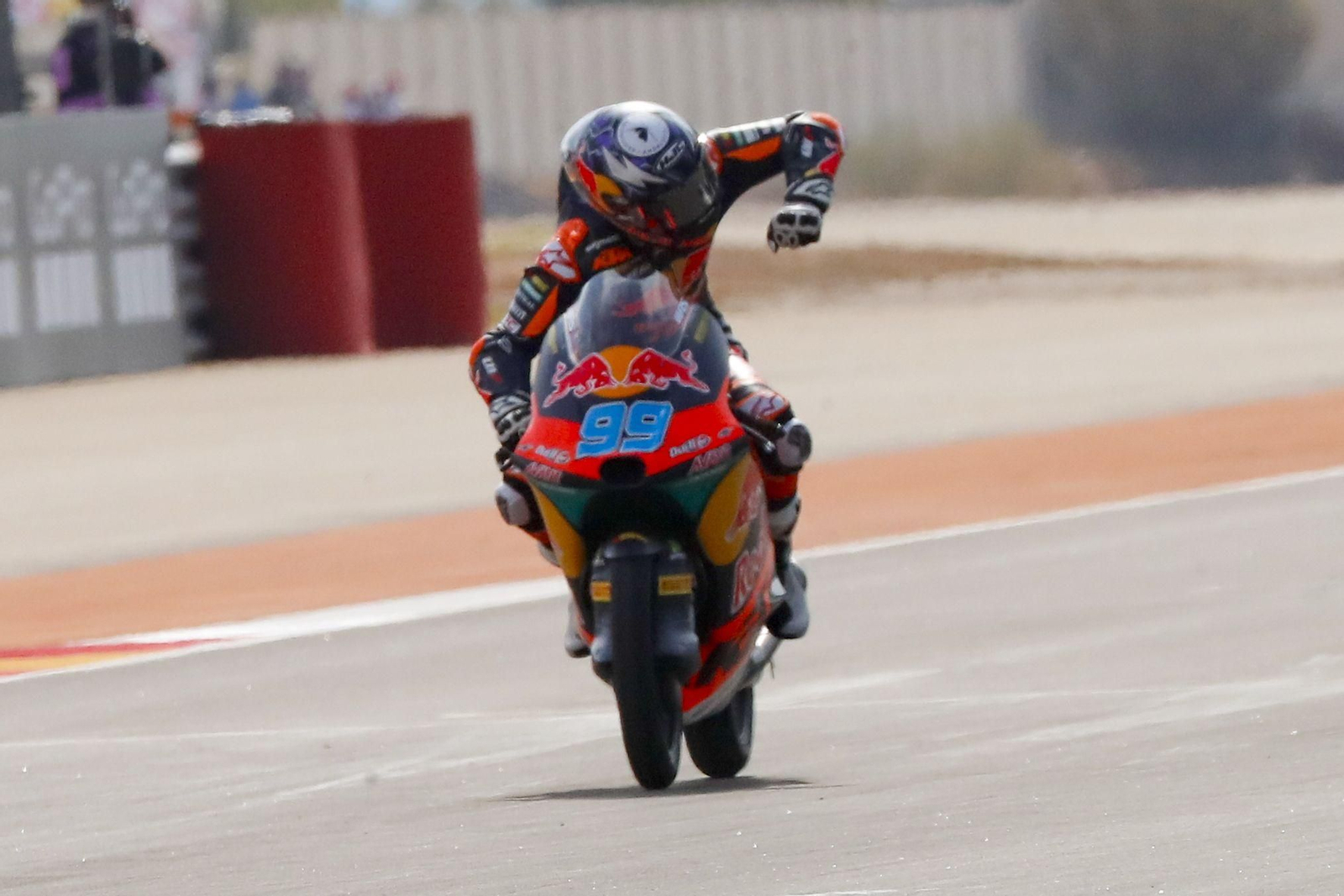 Las fotos del primer triunfo del palaciego Rueda en el Mundial de motociclismo
