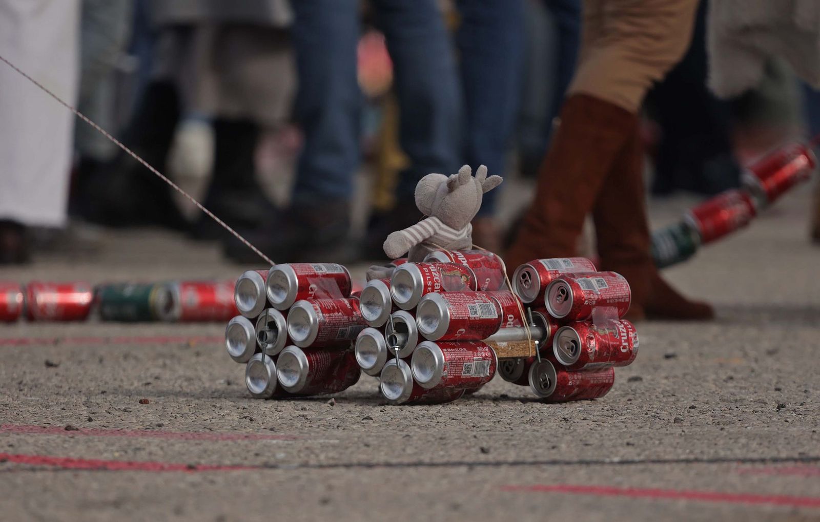 Imagen de archivo del arrastre de latas en Algeciras