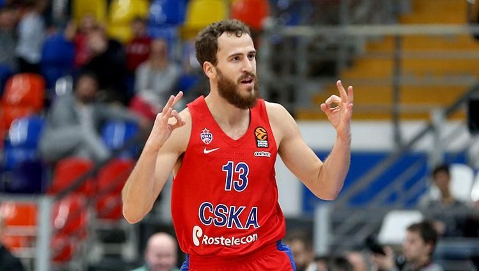 Sergio Rodríguez celebra una canasta.