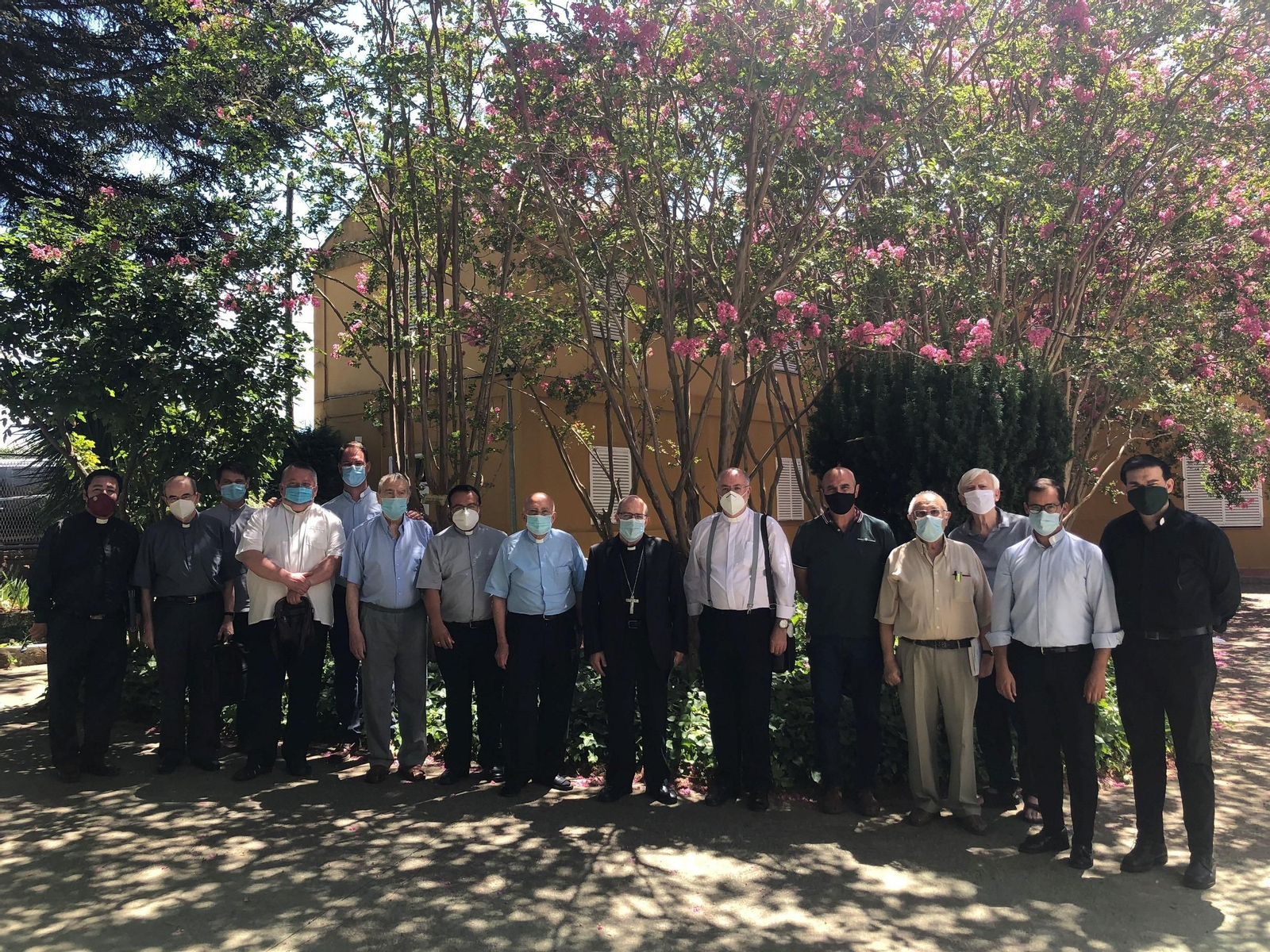 Visita del Obispo de Huelva, Santiago Gómez, al arciprestazgo de la Sierra.