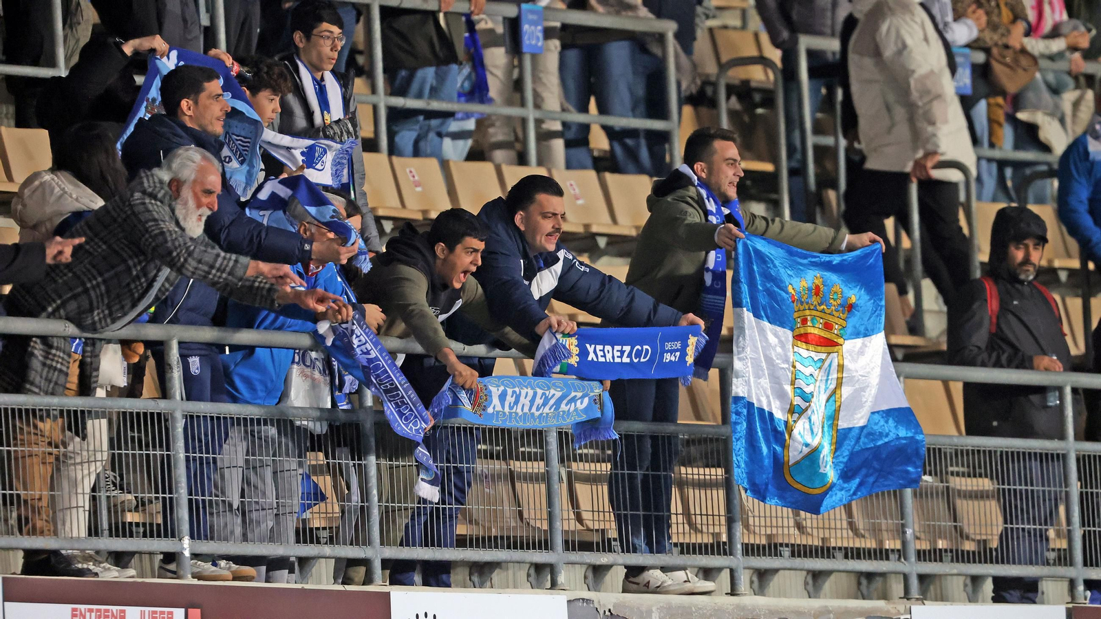 Imágenes del derbi entre Xerez CD y Xerez DFC en Chapín