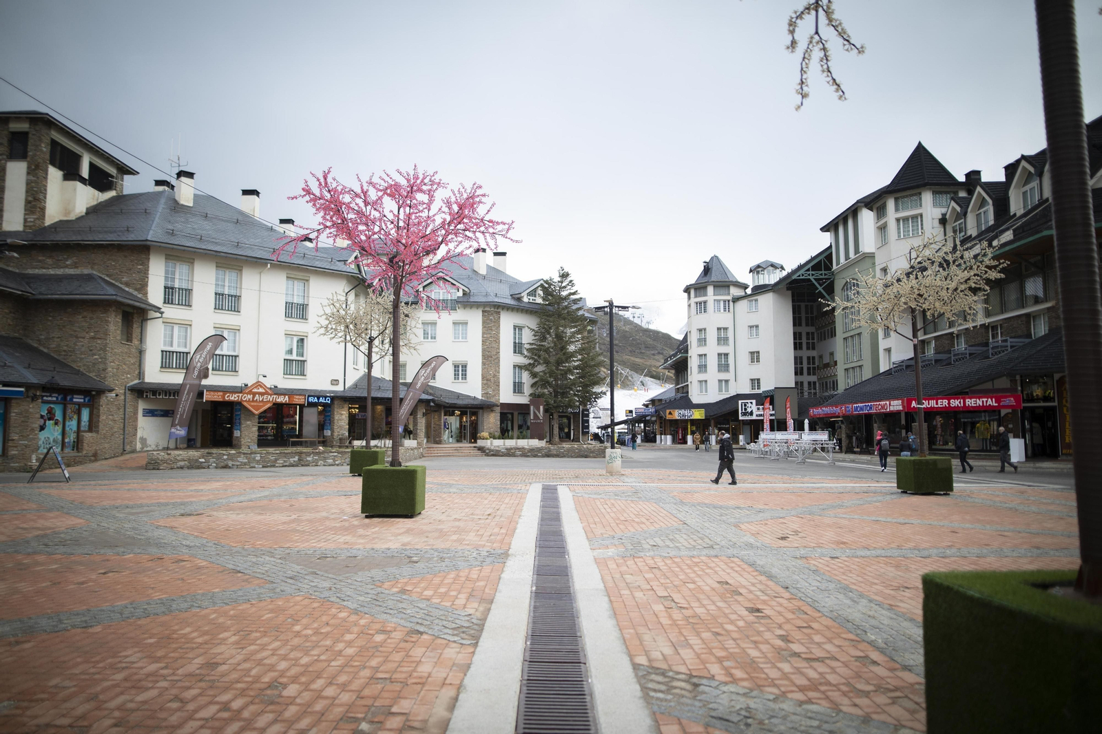 Fotos: así ha sido el inicio de la temporada de esquí en Sierra Nevada