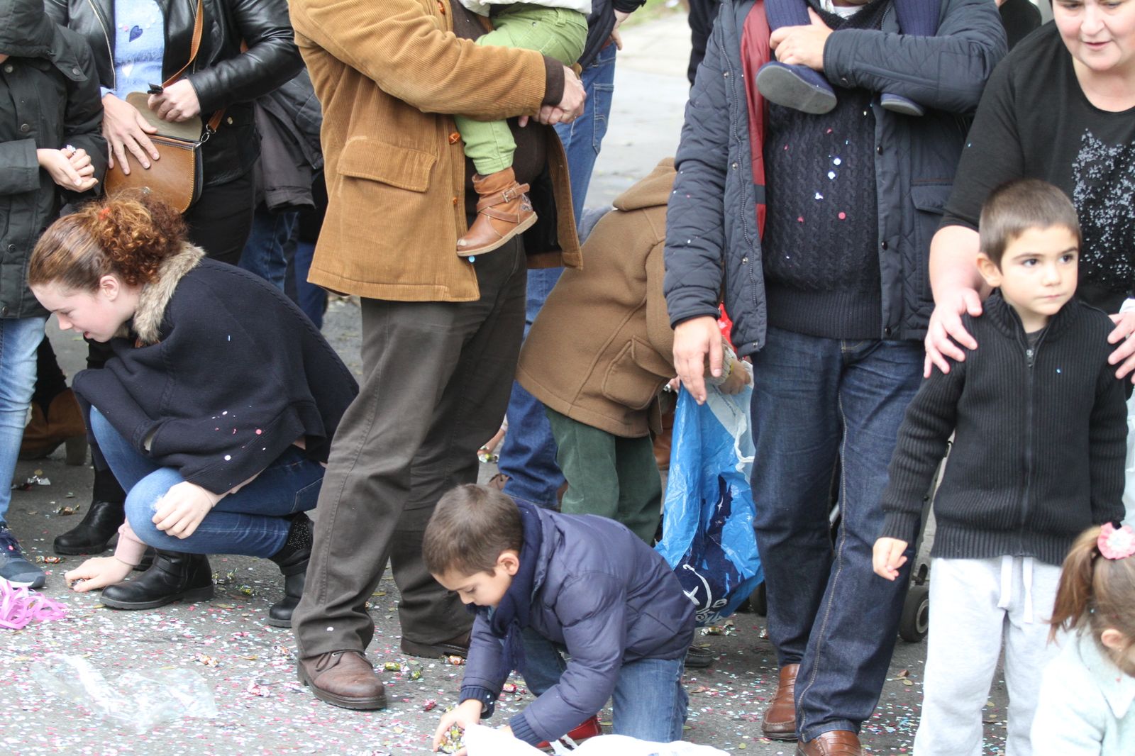 Cabalgata de los Reyes Magos 2018: Melchor, Gaspar y Baltazar adelantan su salida para llenar de ilusión las calles de Huelva
