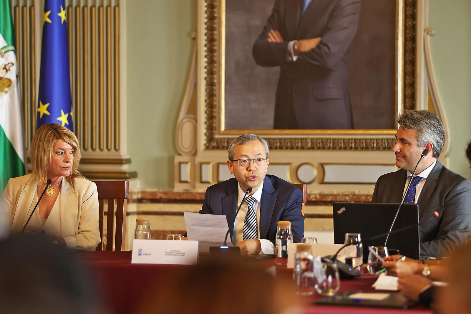 Presentación en el Ayuntamiento del nuevo proyecto de hidrógeno verde de Trina Solar y Arbro