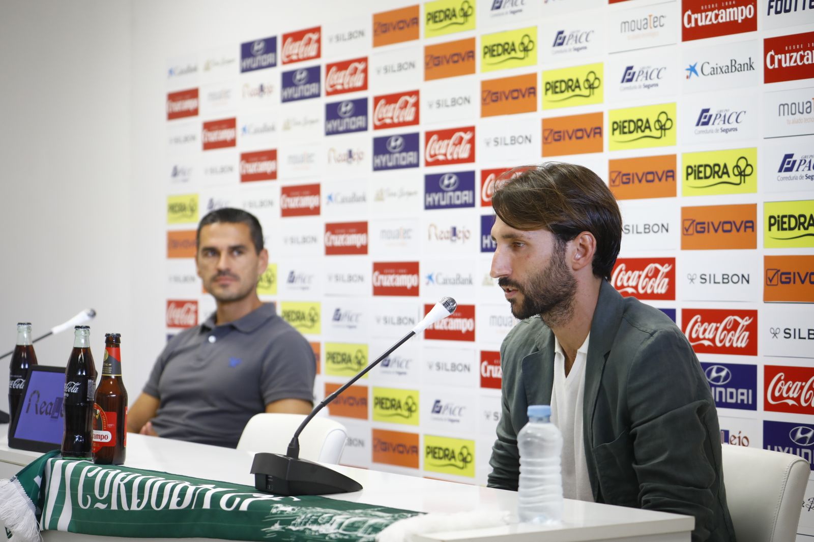 La presentación de Álex Bernal y Omar Perdomo con el Córdoba CF, en imágenes