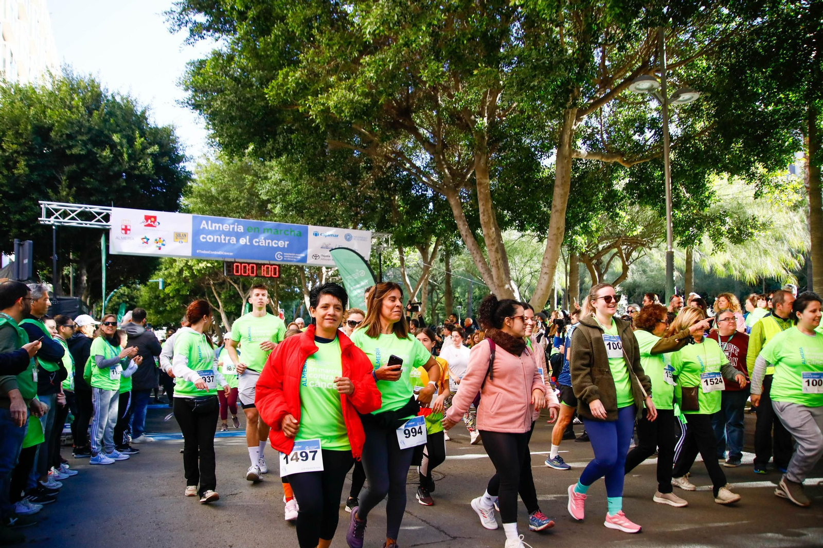 Imágenes de la Carrera contra el Cáncer de Almería