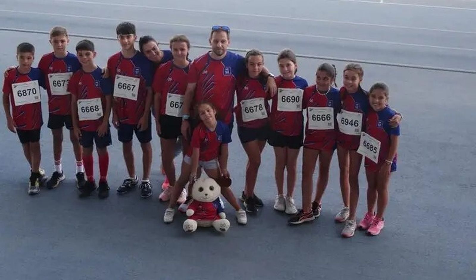 El Club Valdeca, de Valverde del Camino, aporta varios atletas.