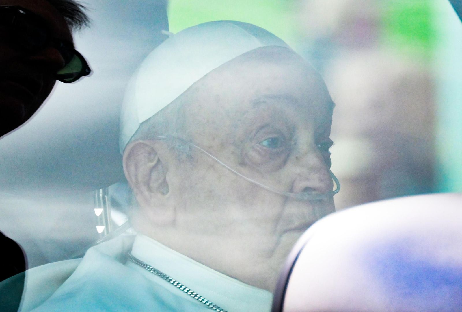 Las mejores imágenes de la reaparición del Papa