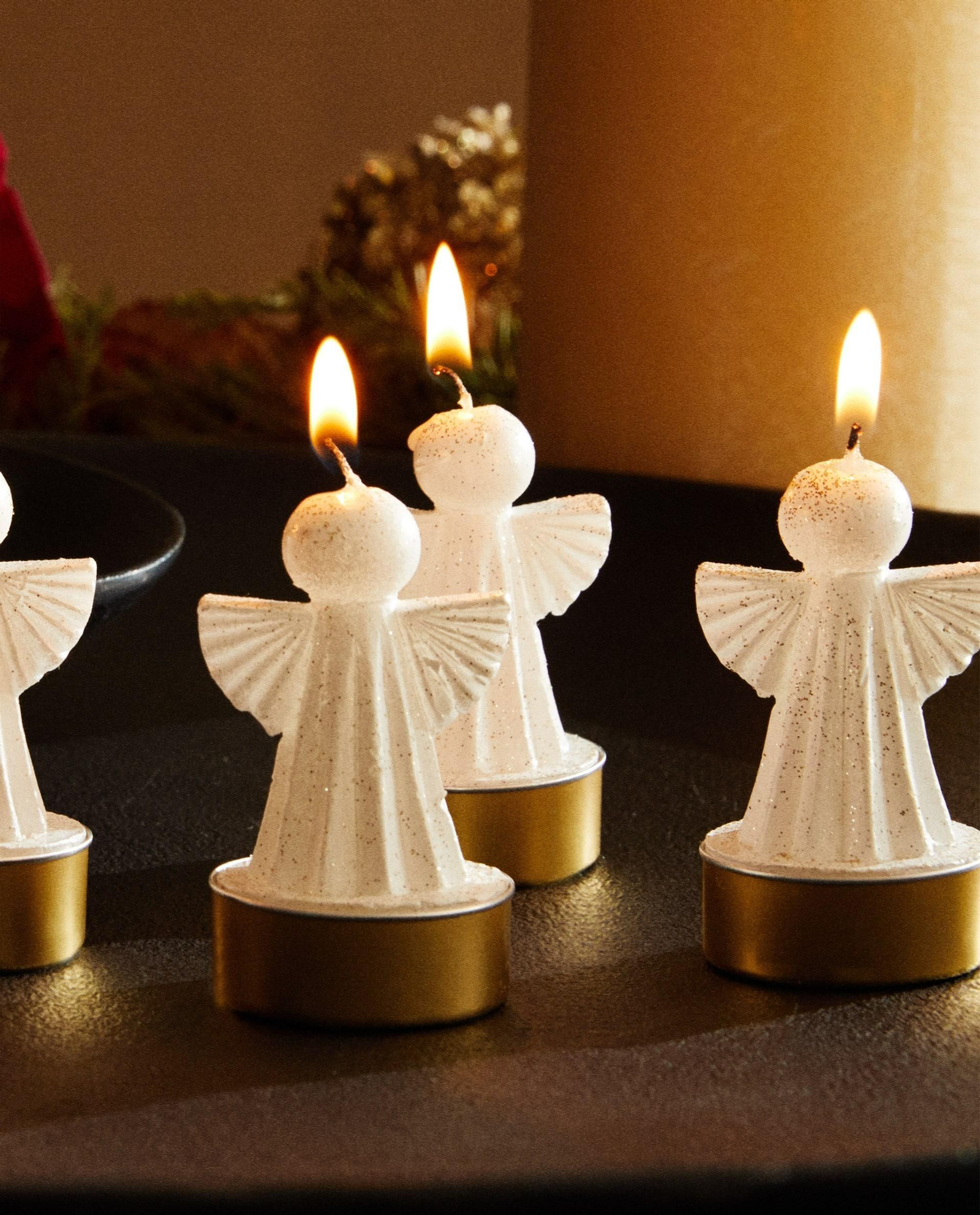 Velas de angelitos de Navidad de Zara Home.