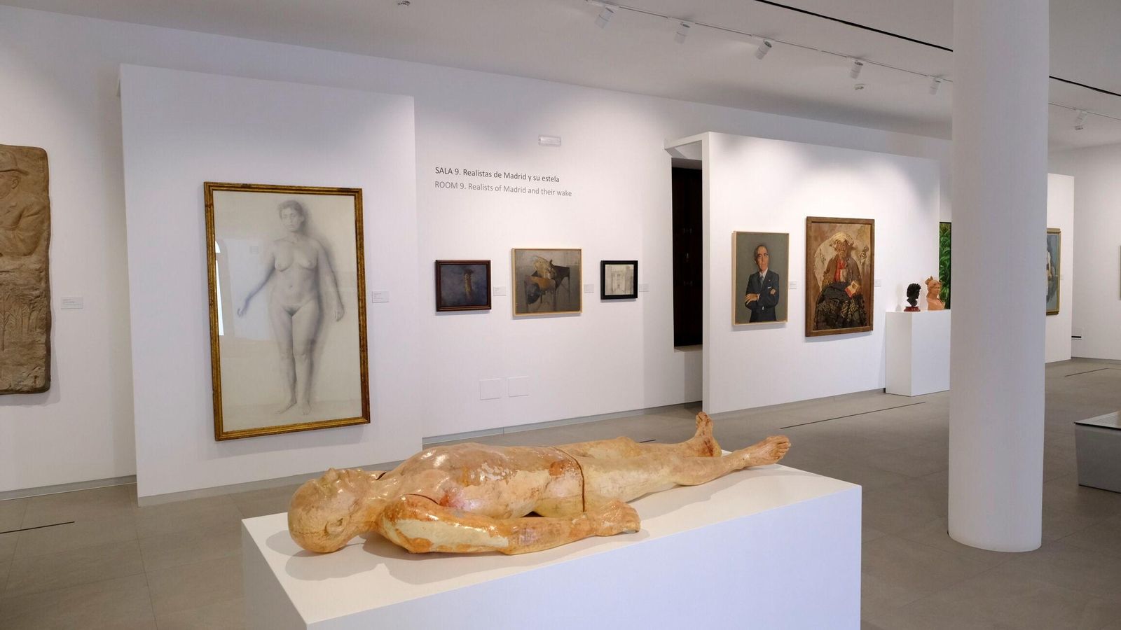 En la sala 9 hay artistas vinculados a los Realistas de Madrid.