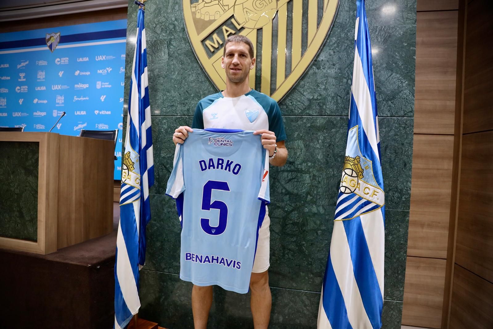 Las primeras imágenes de Brasanac como jugador del Málaga CF