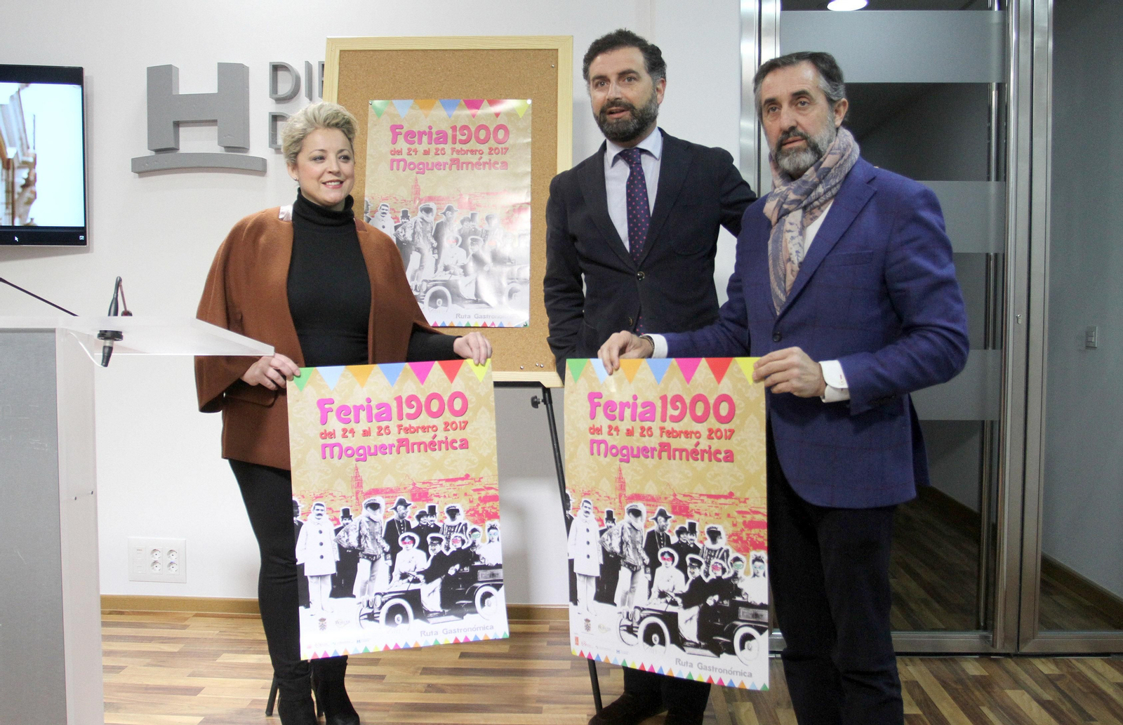 Lourdes Garrido, Gustavo Cuéllar y José Antonio Rodríguez presentan la Feria Moguer-América 1900.