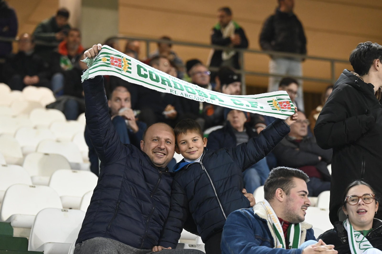 Las mejores fotos del gran ambiente en El Arcángel para el Córdoba CF - Eibar Las mejores fotos del gran ambiente en El Arcángel para el Córdoba CF - Eibar