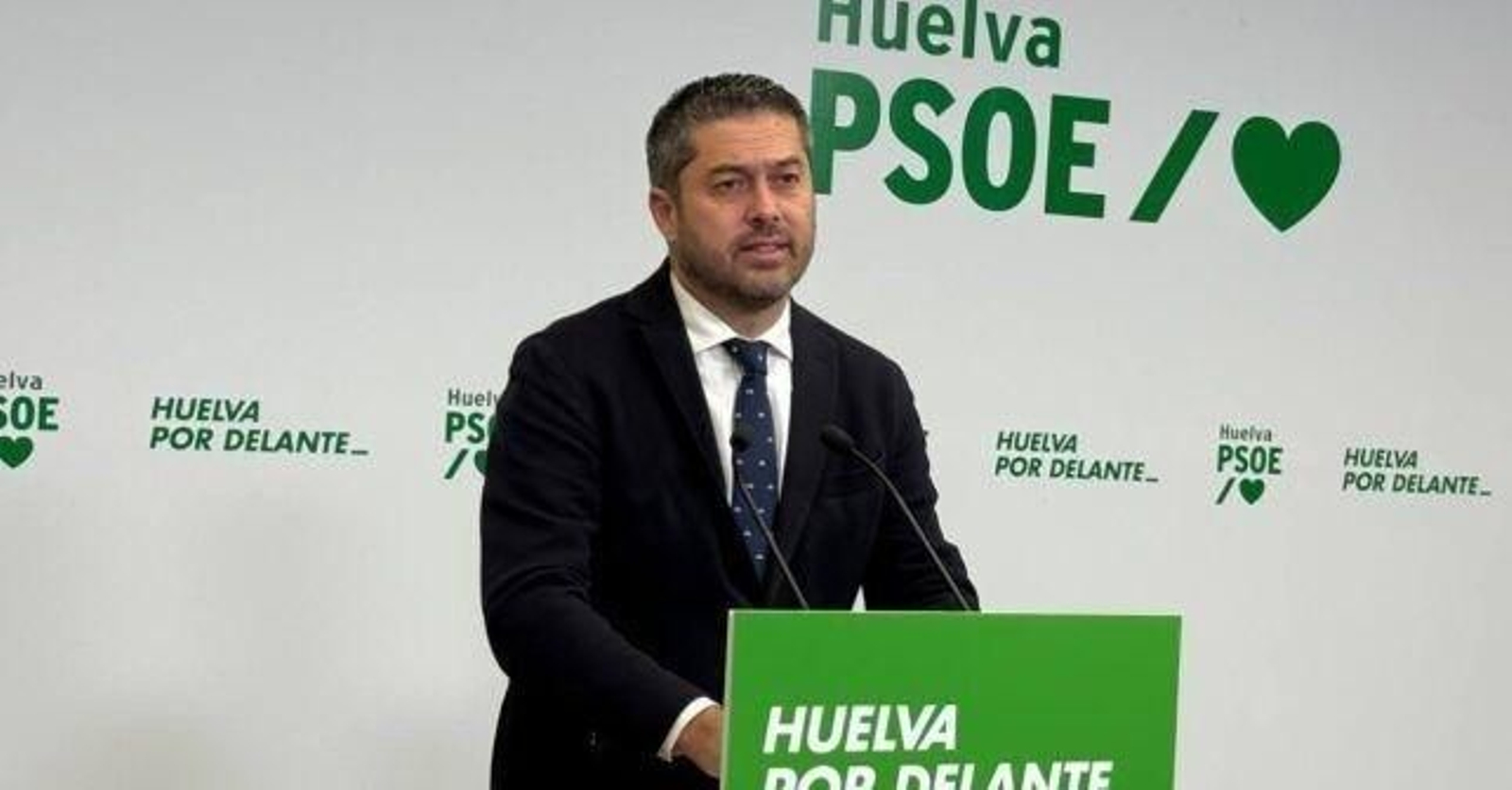 El secretario general del PSOE en Huelva, Francisco Baluffo, en una imagen de archivo.