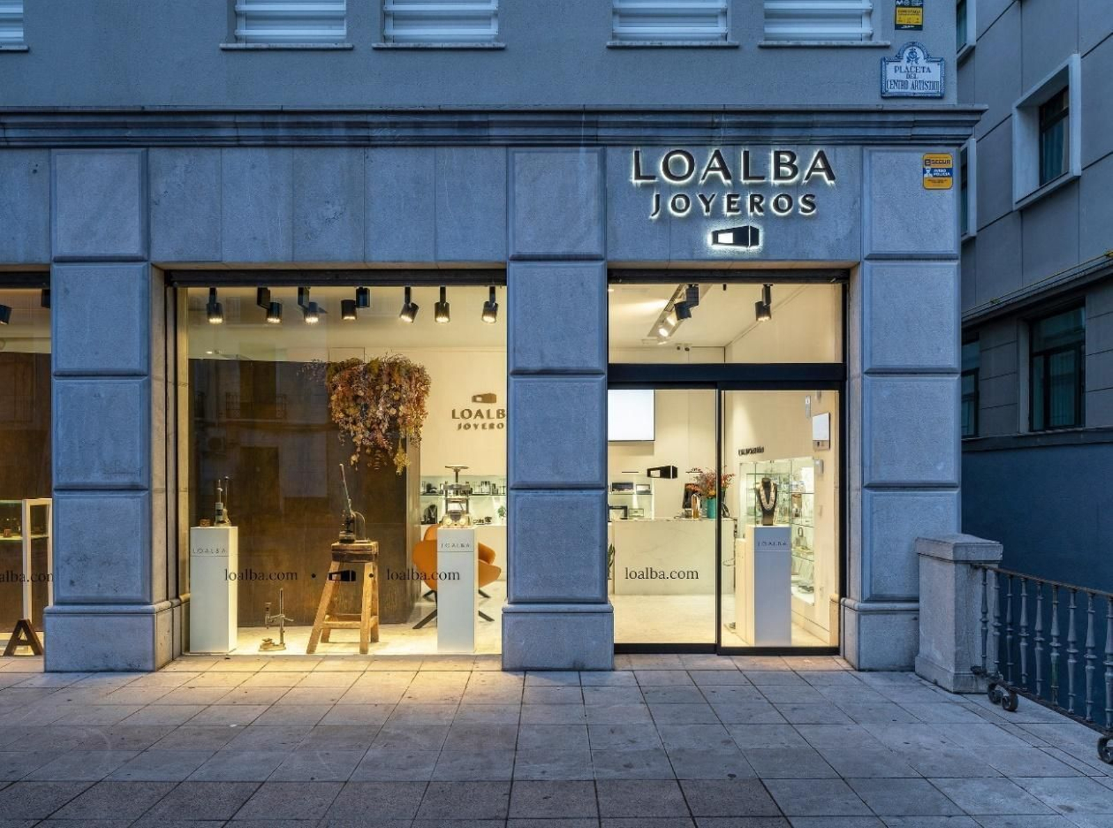Loalba joyeros, la firma de joyas made in Granada  que apuesta por la cultura