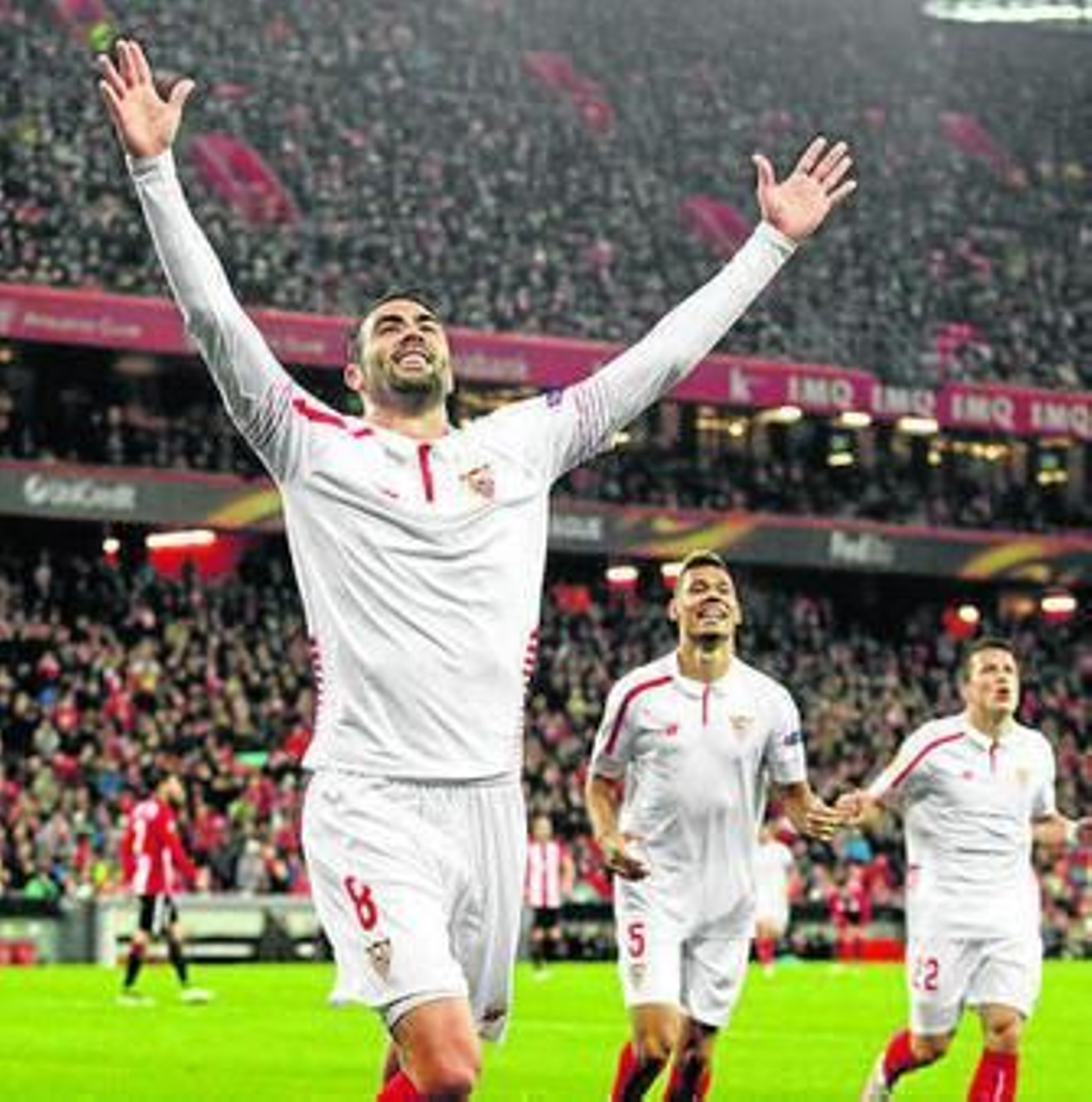 Iborra celebra su gol, con Kolodziejczak y Konoplyanka detrás.