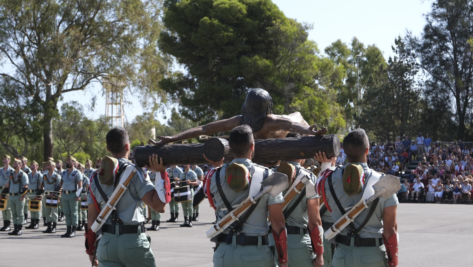 Imágenes del 102 aniversario de La Legión en Almería