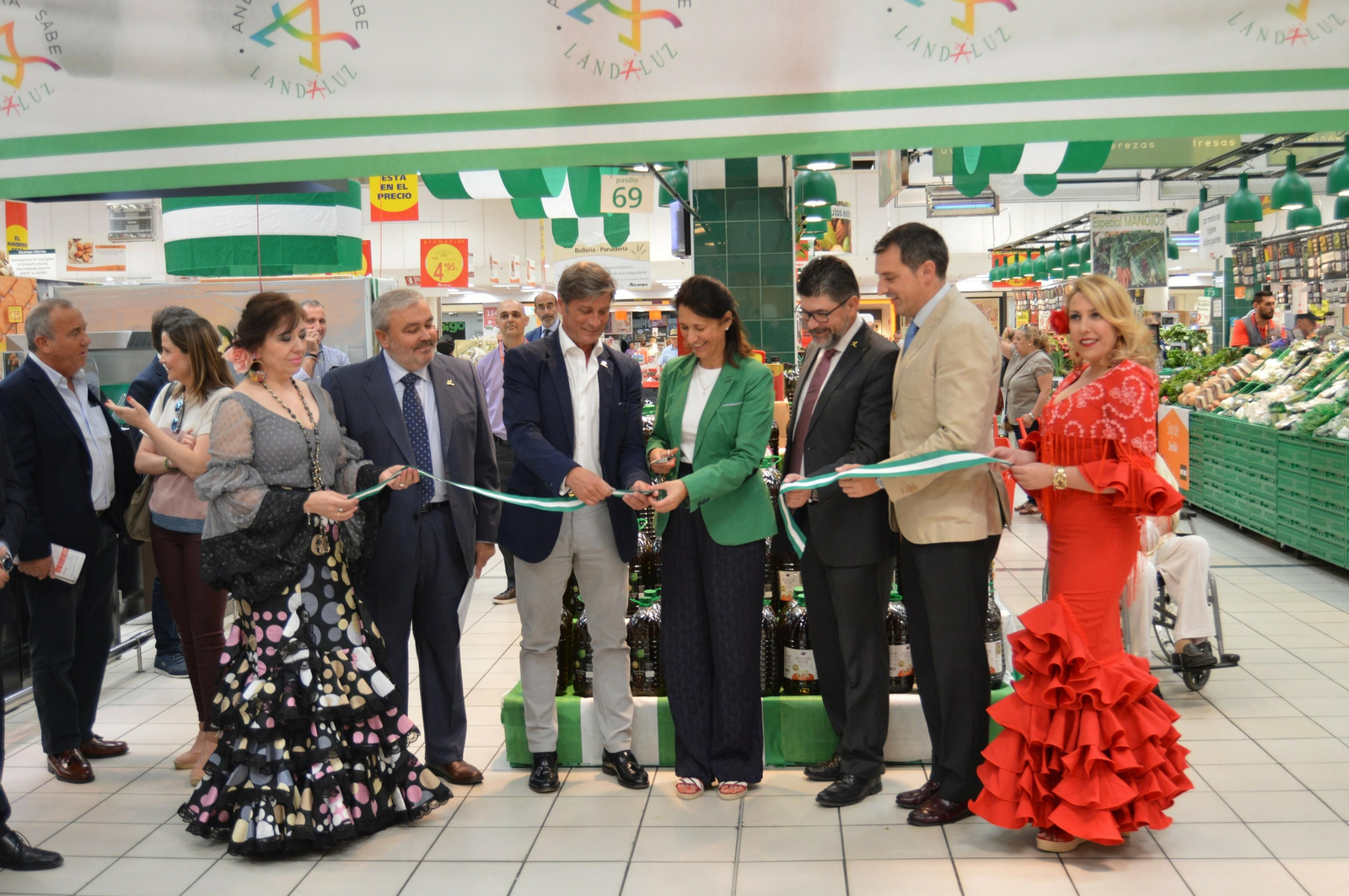 Inauguración en Alcampo de Ronda de Tamarguillo (Sevilla).