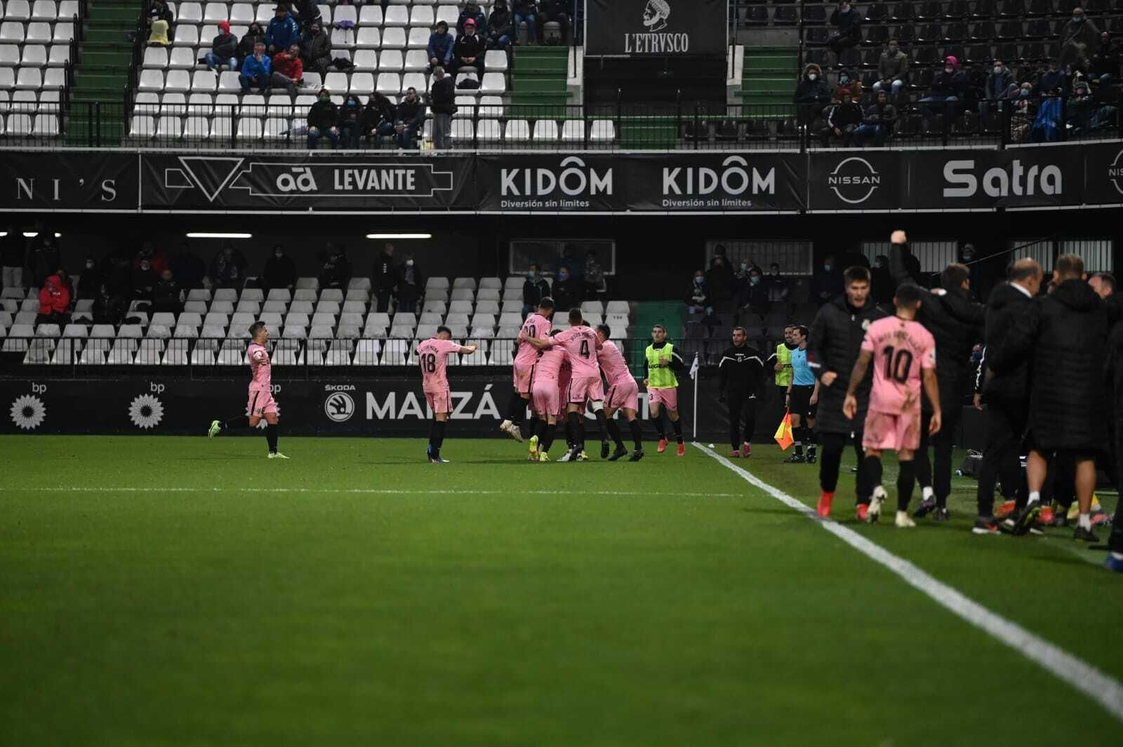 Las fotos del triunfo de la Balona en Castellón (0-2)