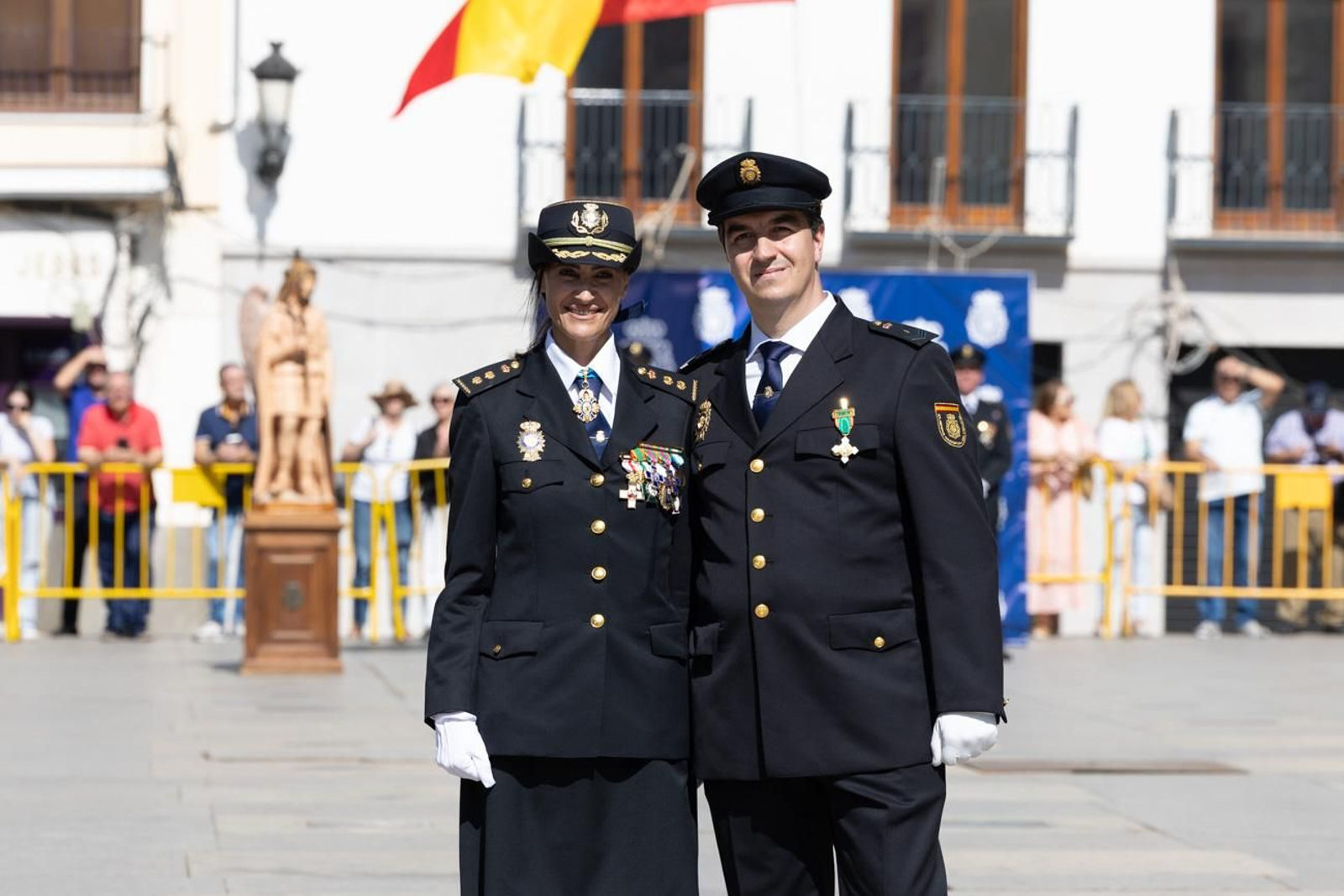 Acto por el día de la Policía Nacional, con motivo de la festividad los Santos Ángeles Custodios