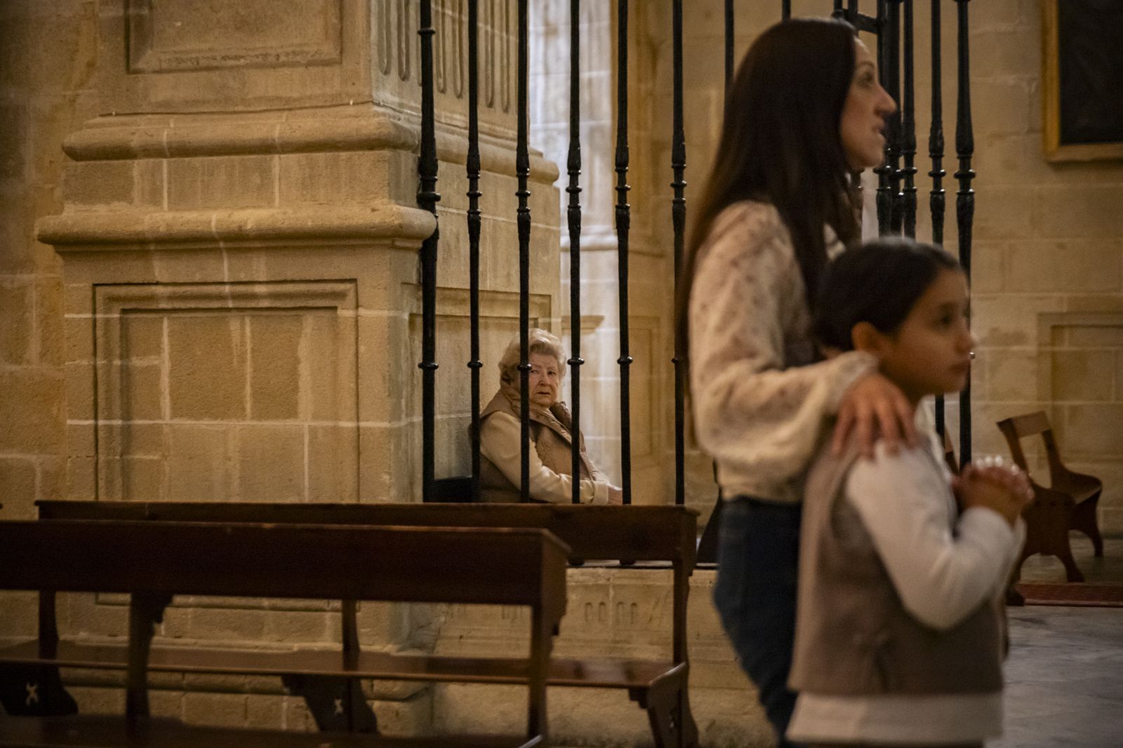 Las imágenes de los besapiés y besamanos del Segundo Domingo de Cuaresma en Jerez