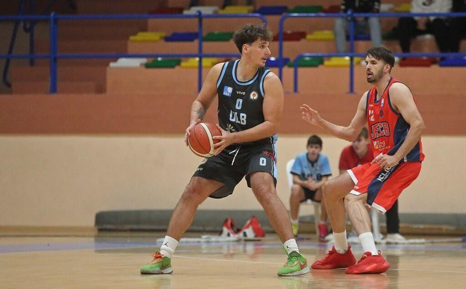 Álex Valor, el mejor de la ULB, en una imagen de archivo