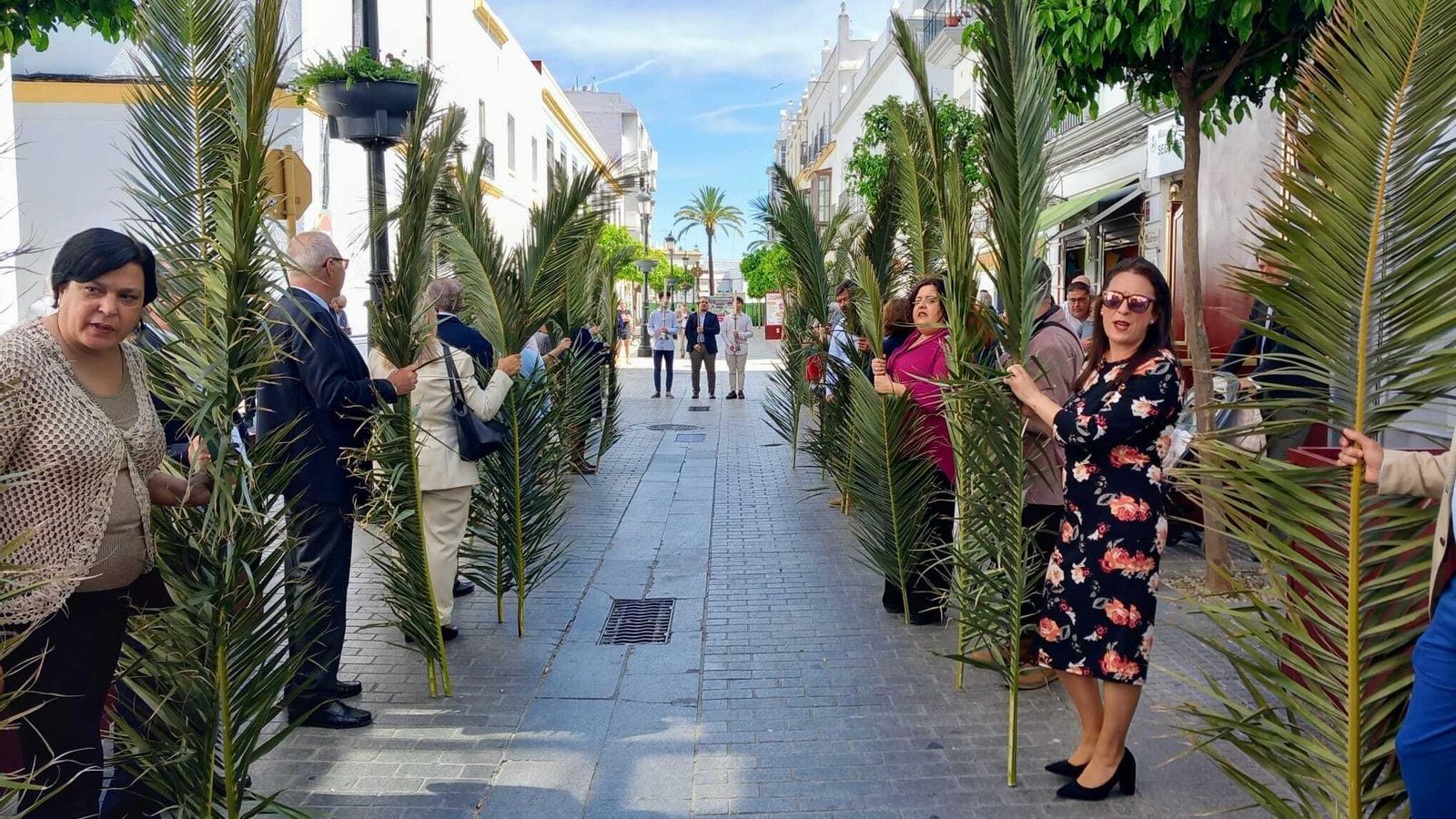 Los cofrades disfrutaron de una completa jornada de estreno.