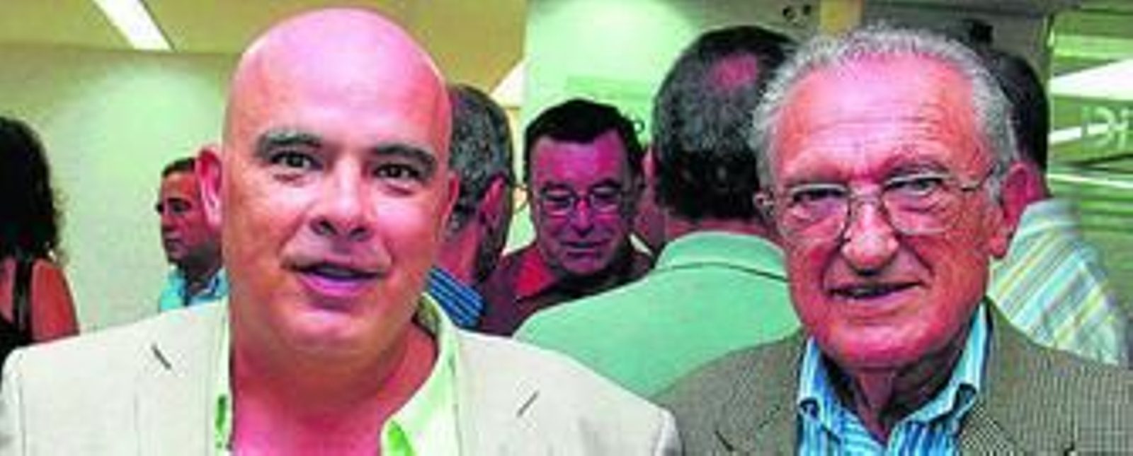 Rafael Romero, junto a Rafa Verdú, presidente de honor azulino.