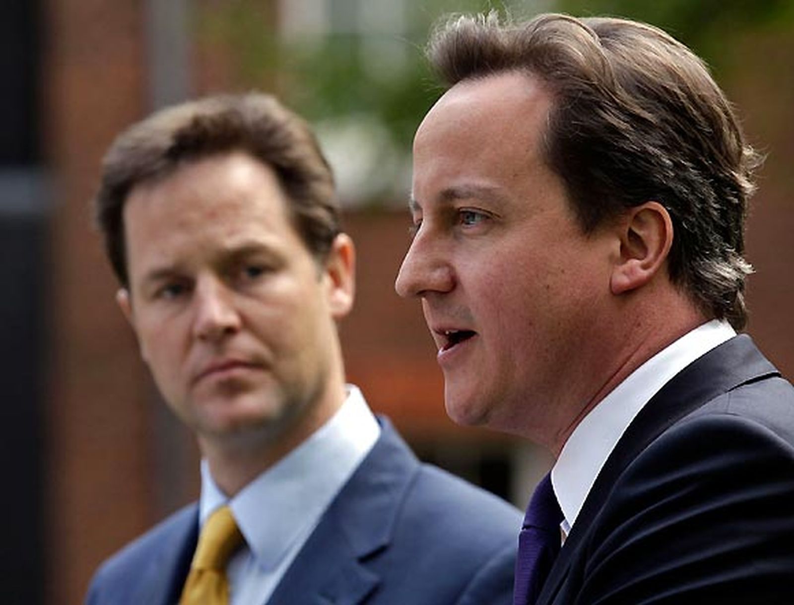 La coalición arranca con un Consejo de Ministros mientras el Laborismo prepara la sucesión