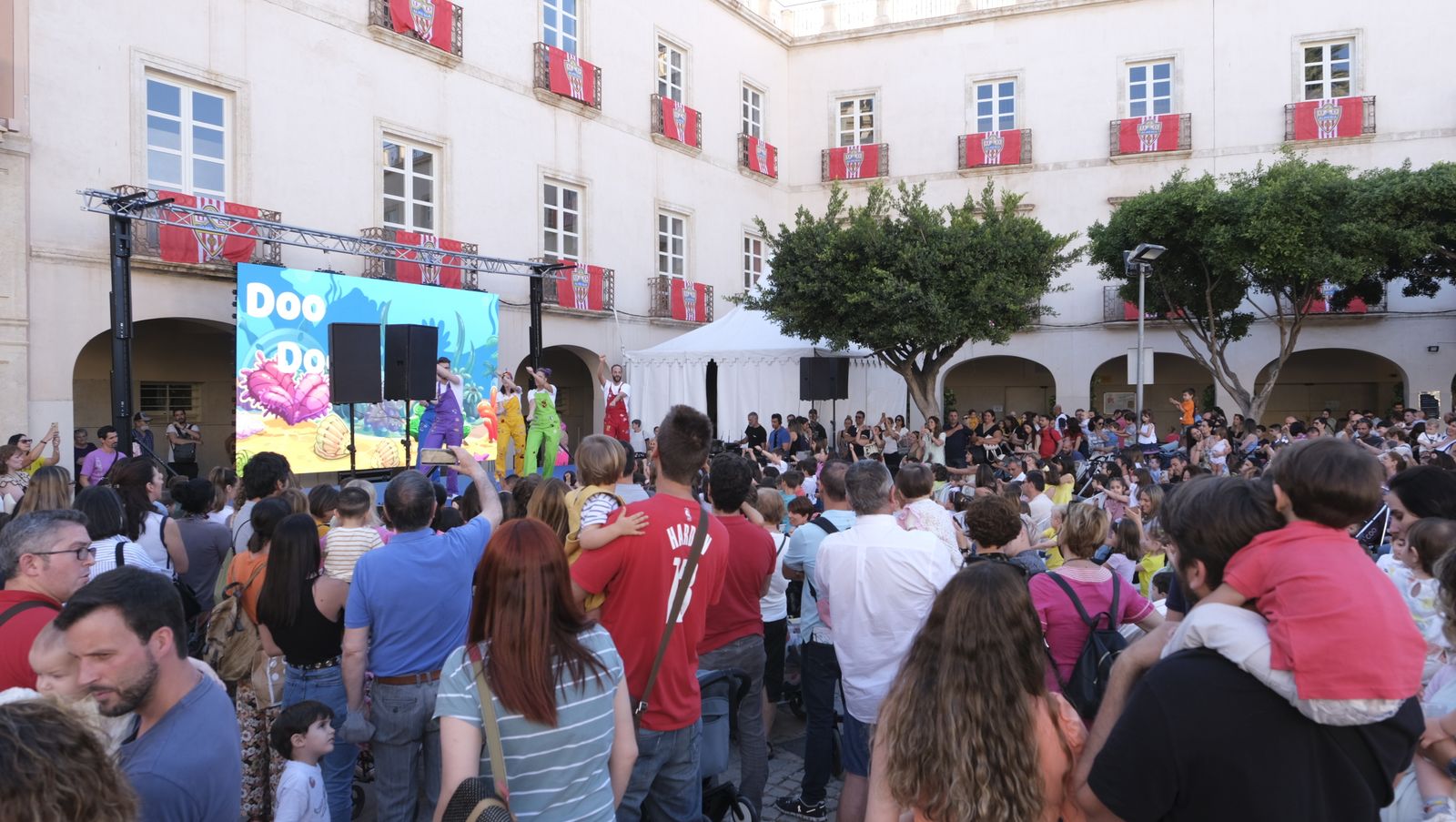 Imágenes de la Noche en Blanco de Almería