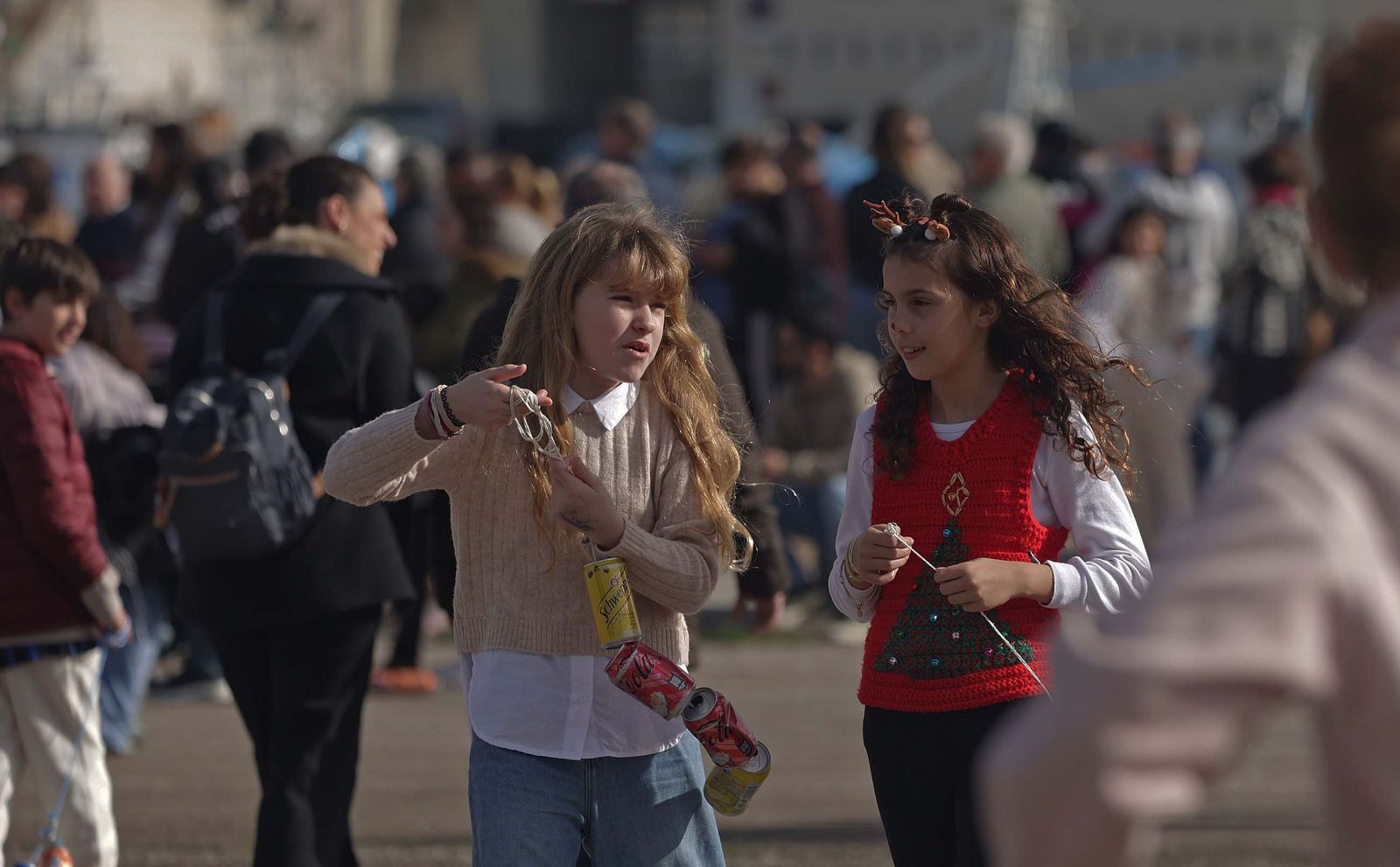 Búscate en el multitudinario arrastre de latas 2026 en Algeciras