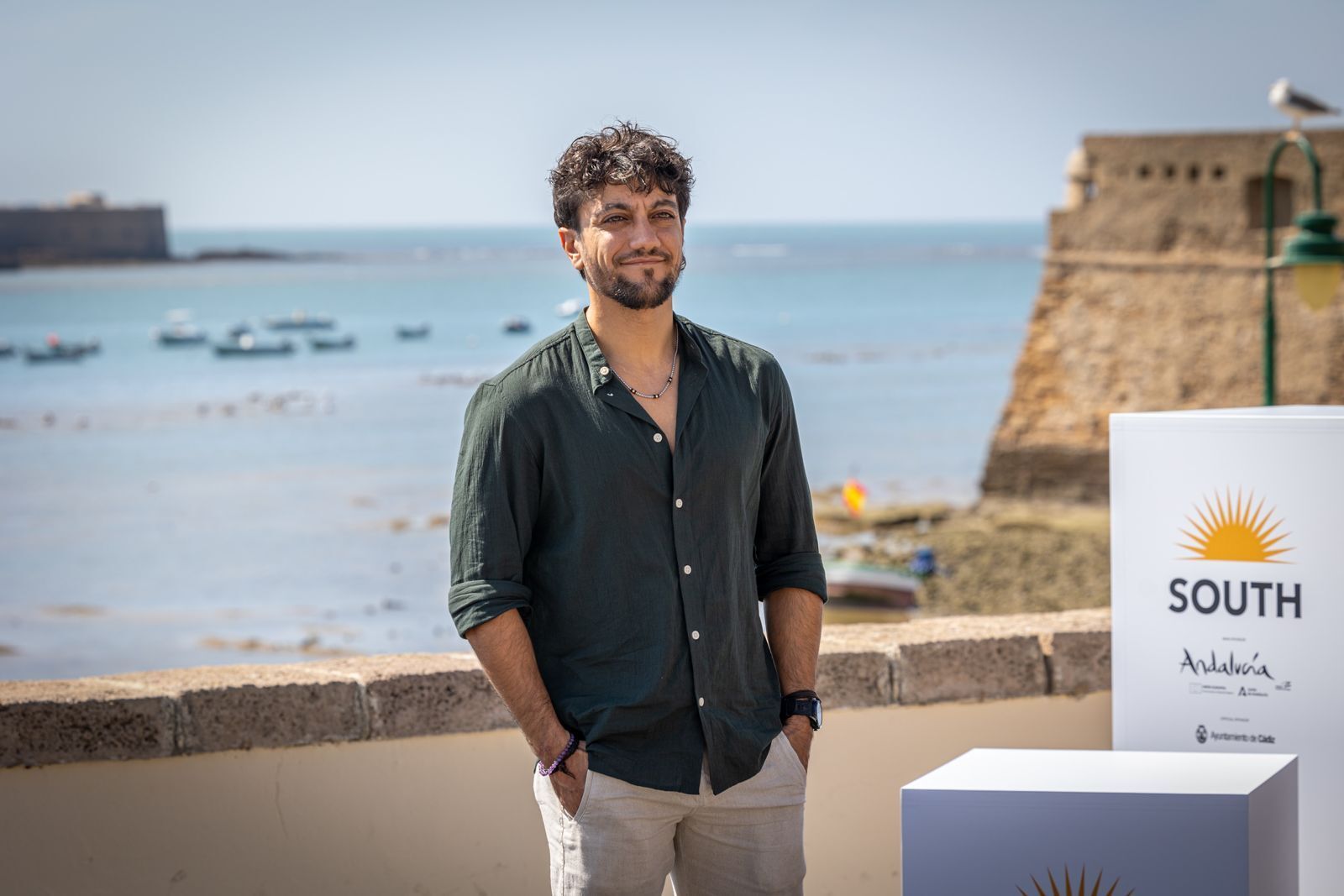 Photocall de Petra Martínez y actores de la serie 'La ley del mar' en La Caleta