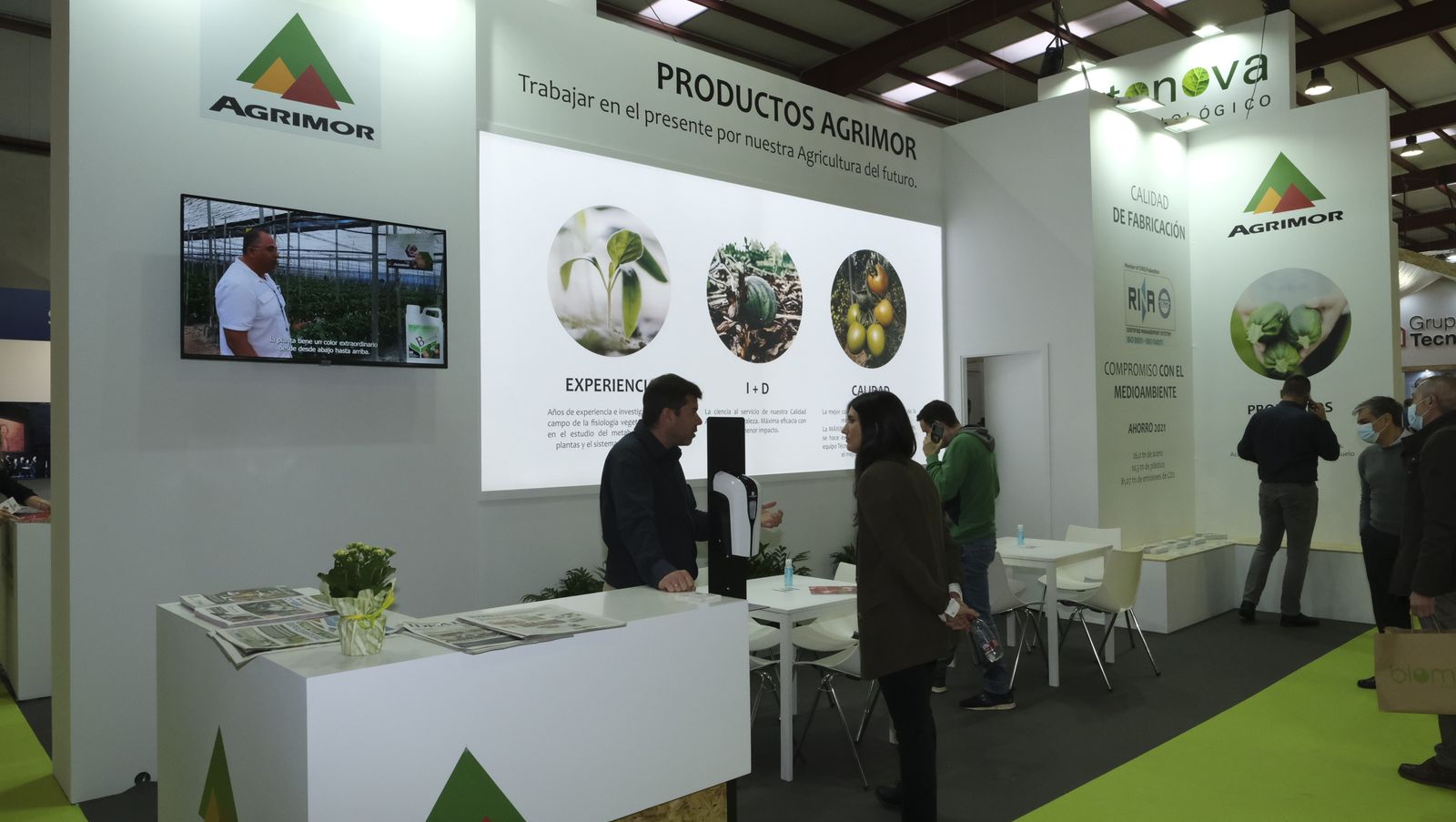 Imágenes del primer día de Expolevante Níjar.