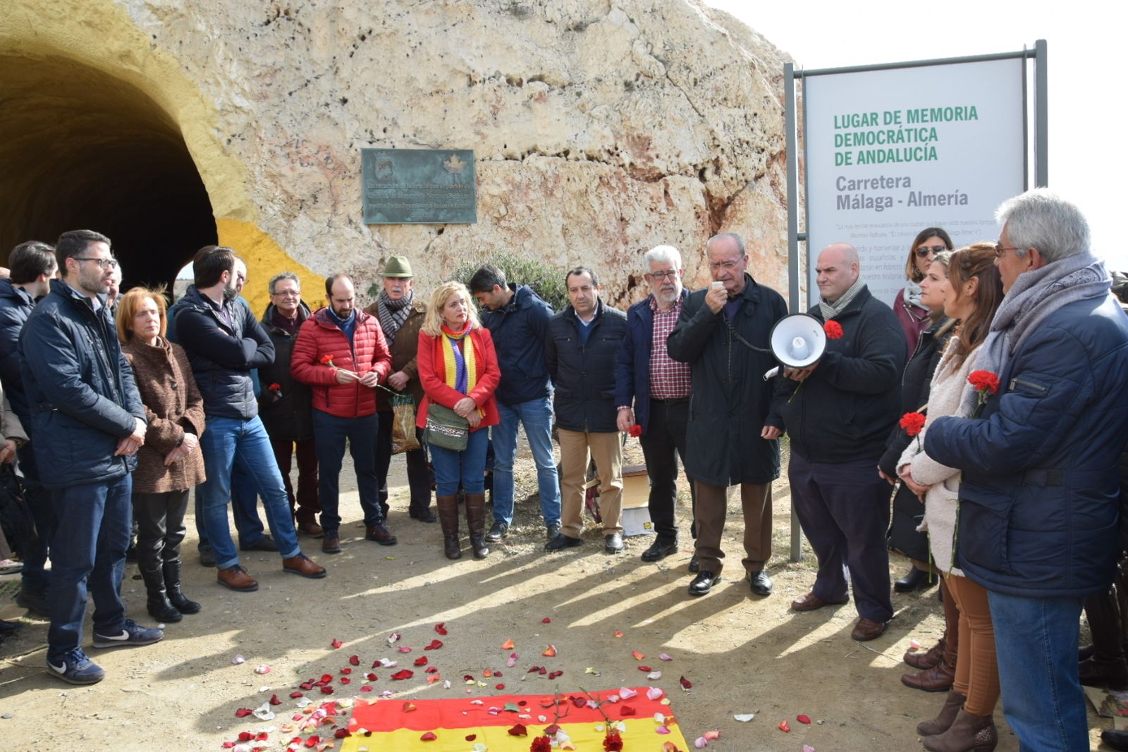 Un acto de homenaje a La Desbandá.