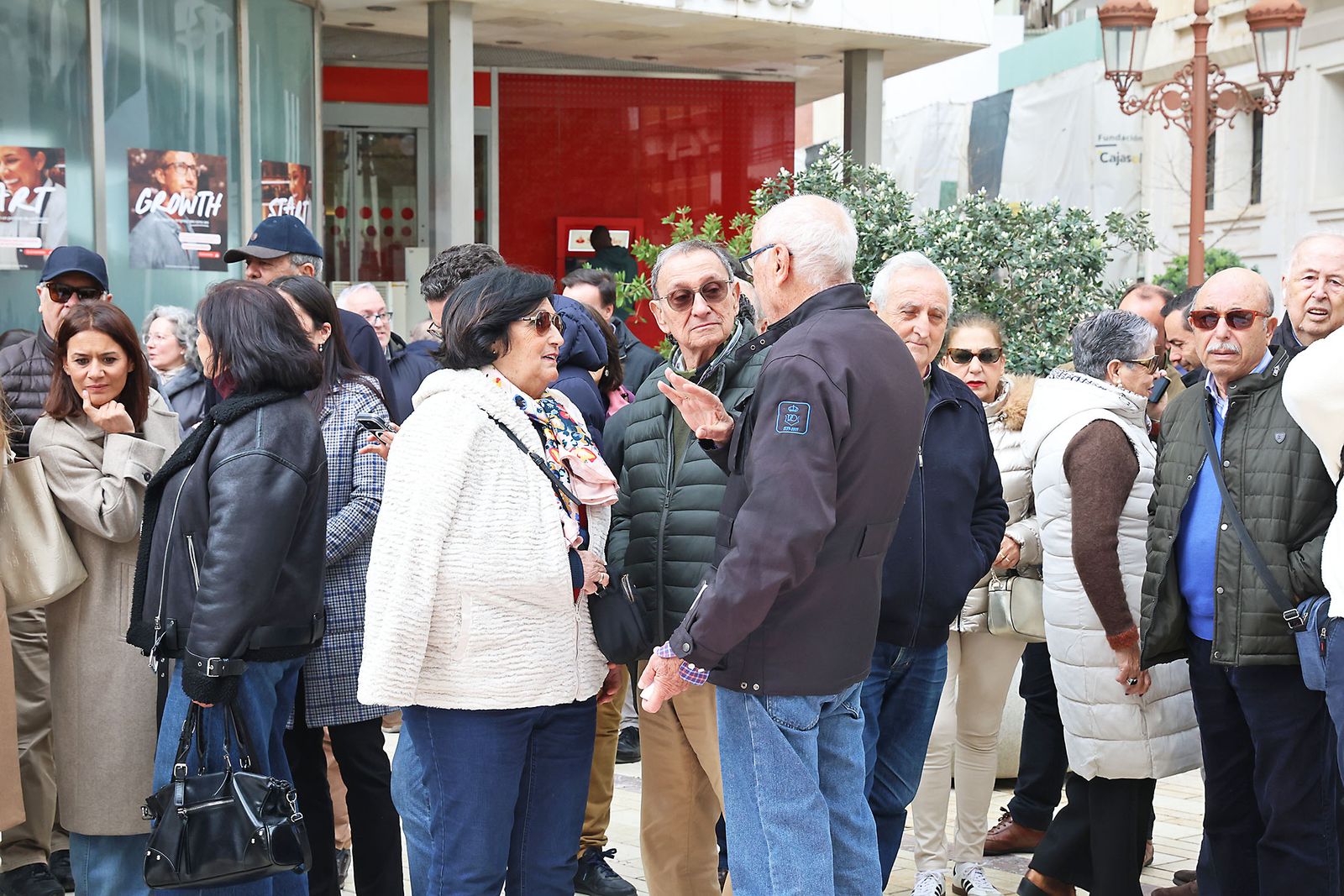 Fotografías de la manifestación en Huelva para exigir la regeneración de las playas