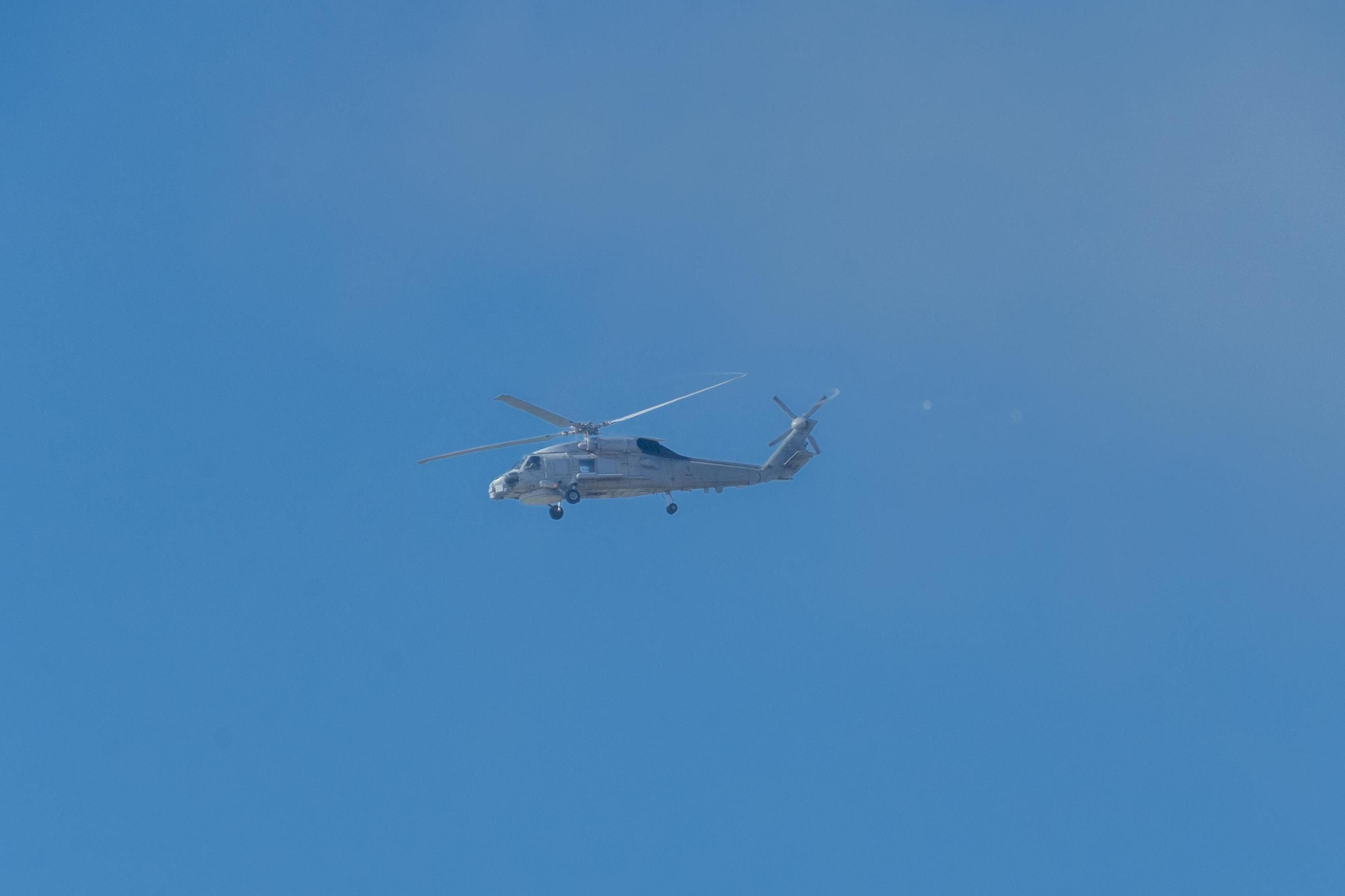 Las espectaculares imágenes del `Atlas 25´, ensayo militar contra drones en Huelva