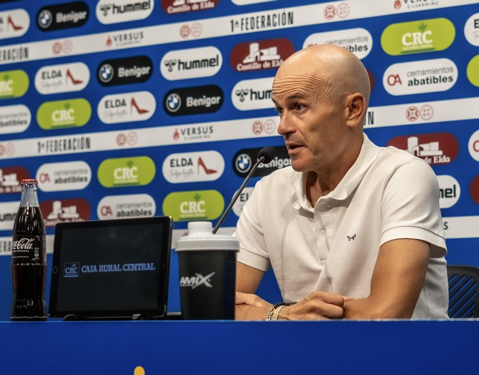 Javi Cabello, en una rueda de prensa.