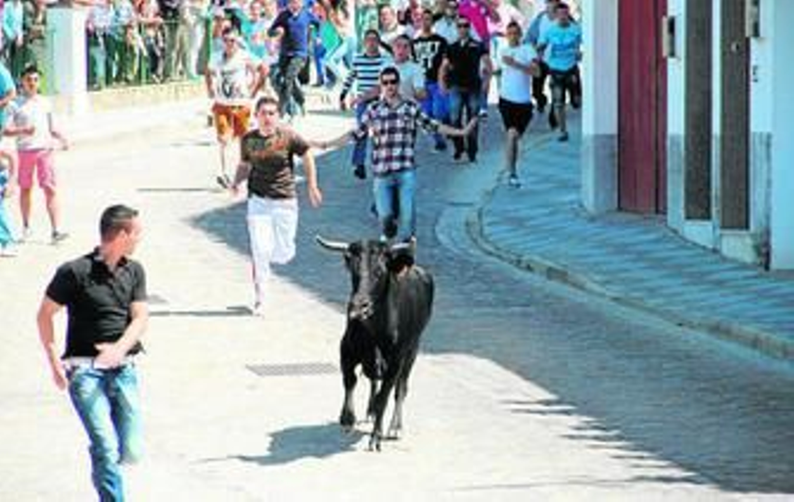 Carreras como esta se volverÁn a producir este jueves en las calles de la localidad alcalaína. Carreras como esta se volverÁn a producir este jueves en las calles de la localidad alcalaína.