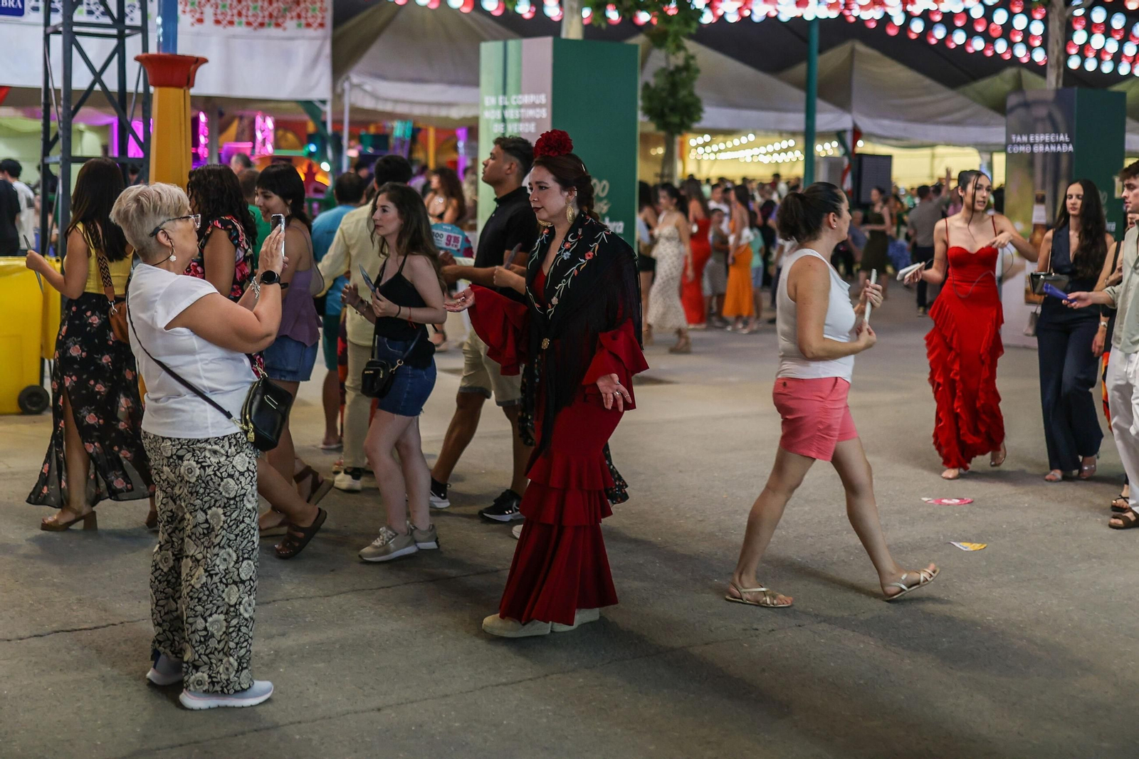 Todas las imágenes del Miércoles de Corpus en Granada