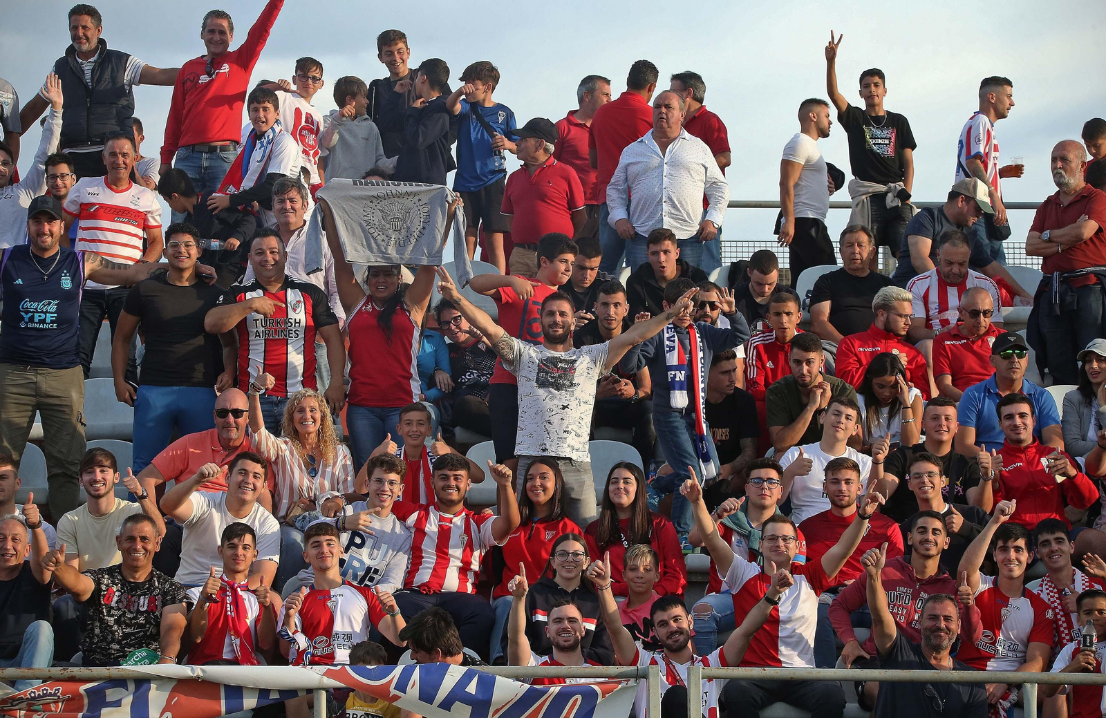 Búscate durante el partido Algeciras CF - Real Madrid Castilla en el Nuevo Mirador