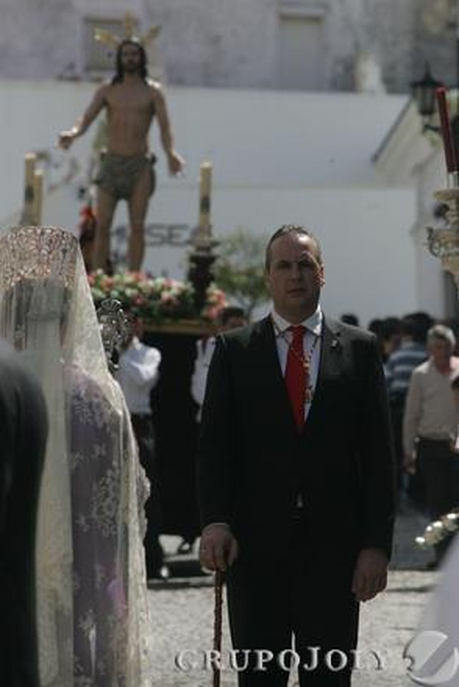 El Resucitado de San Roque sale por primera vez de la iglesia de Santa María la Coronada

Foto: J.M.Q./Erasmo Fenoy
