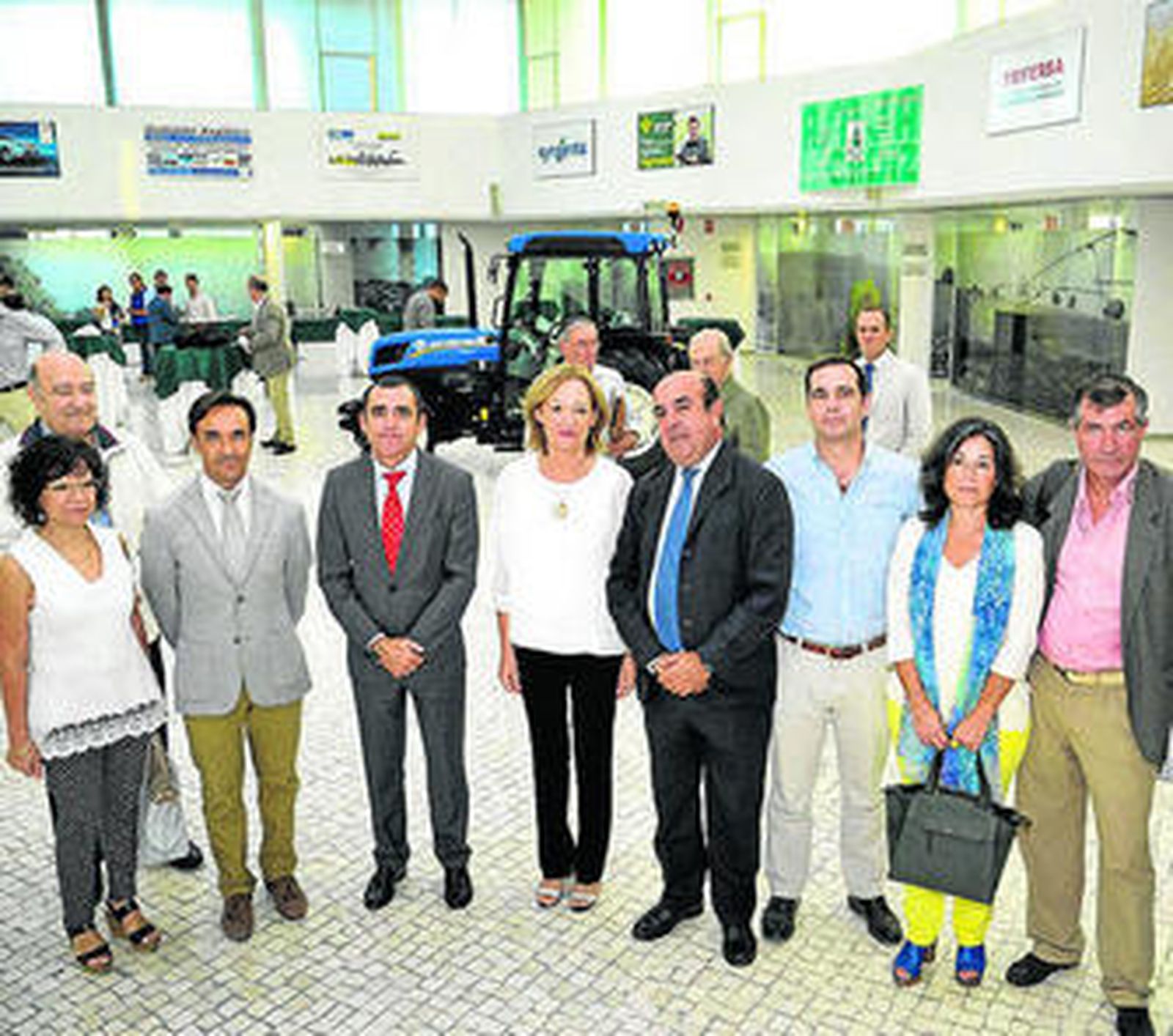 Carmen Ortiz, junto al presidente de Asaja.