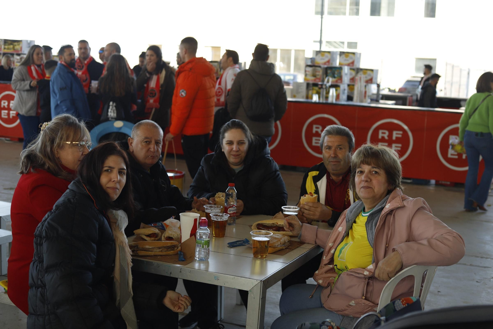 Así se ha vivido la 'fan zone' de la Supercopa de España y el recibimiento al Jaén FS
