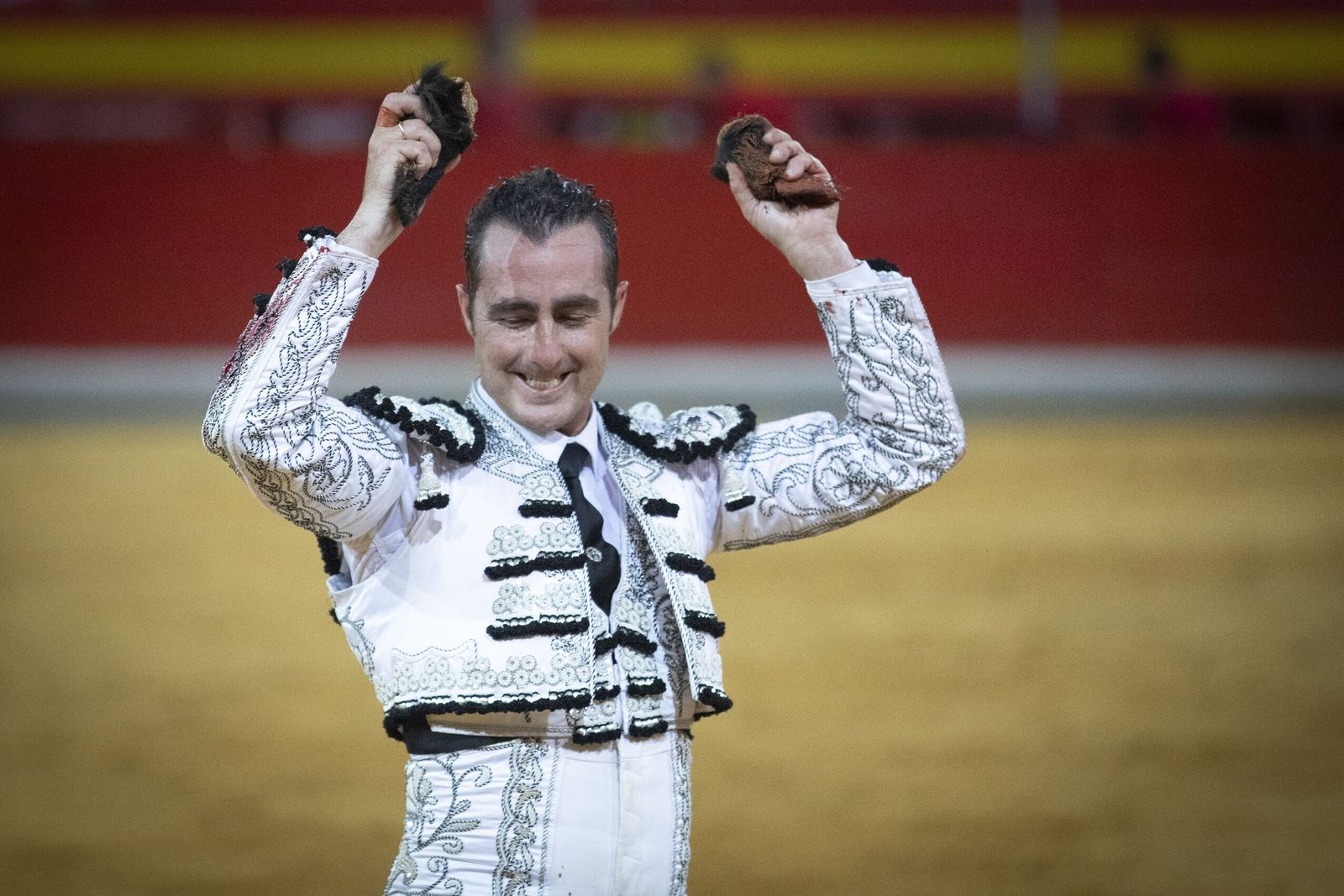 El Fandi y Ponce triunfan en la primera corrida del Corpus